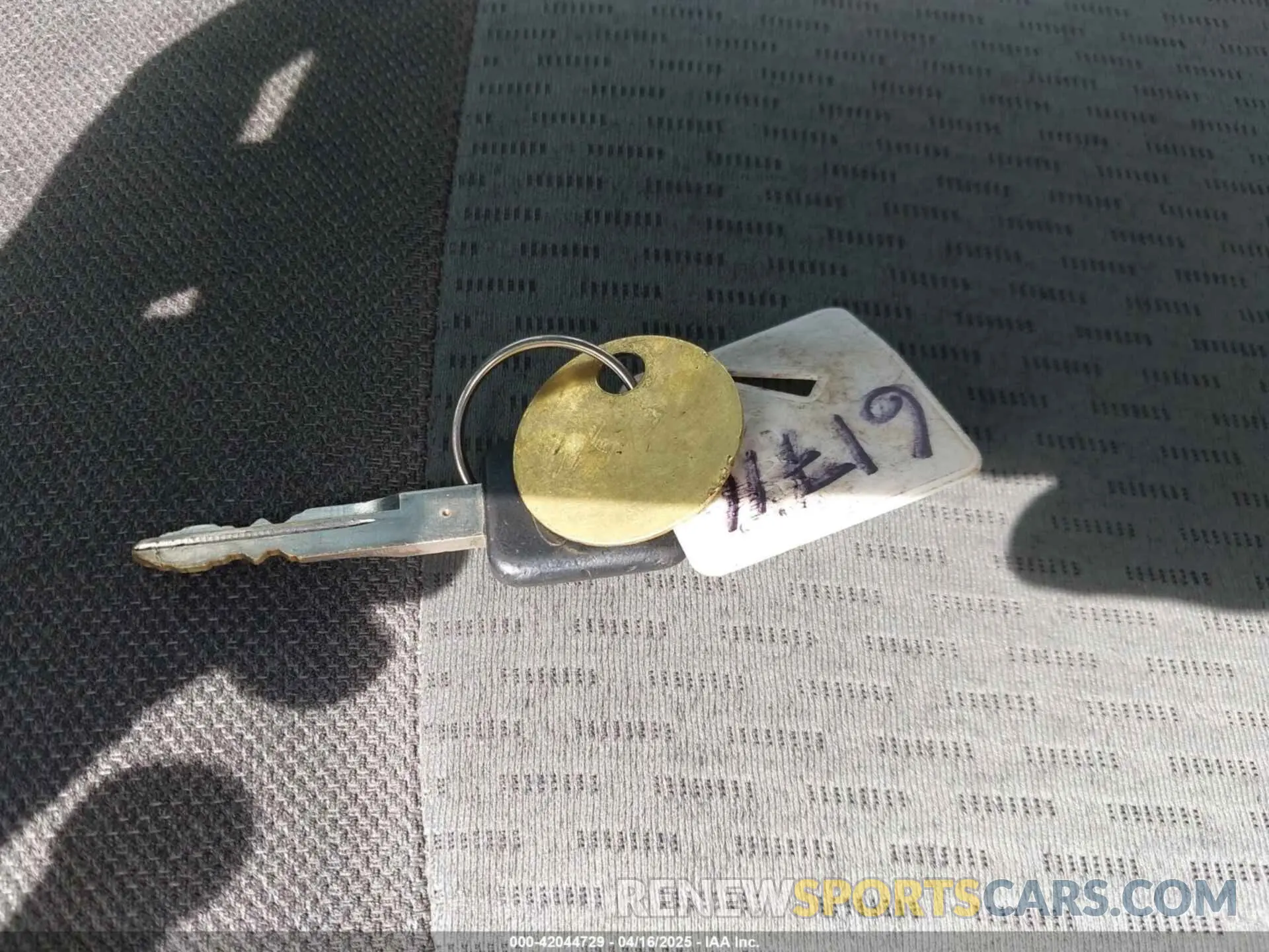 10 Photograph of a damaged car 1FDFE4FS2KDC30996 FORD E-450 CUTAWAY 2019