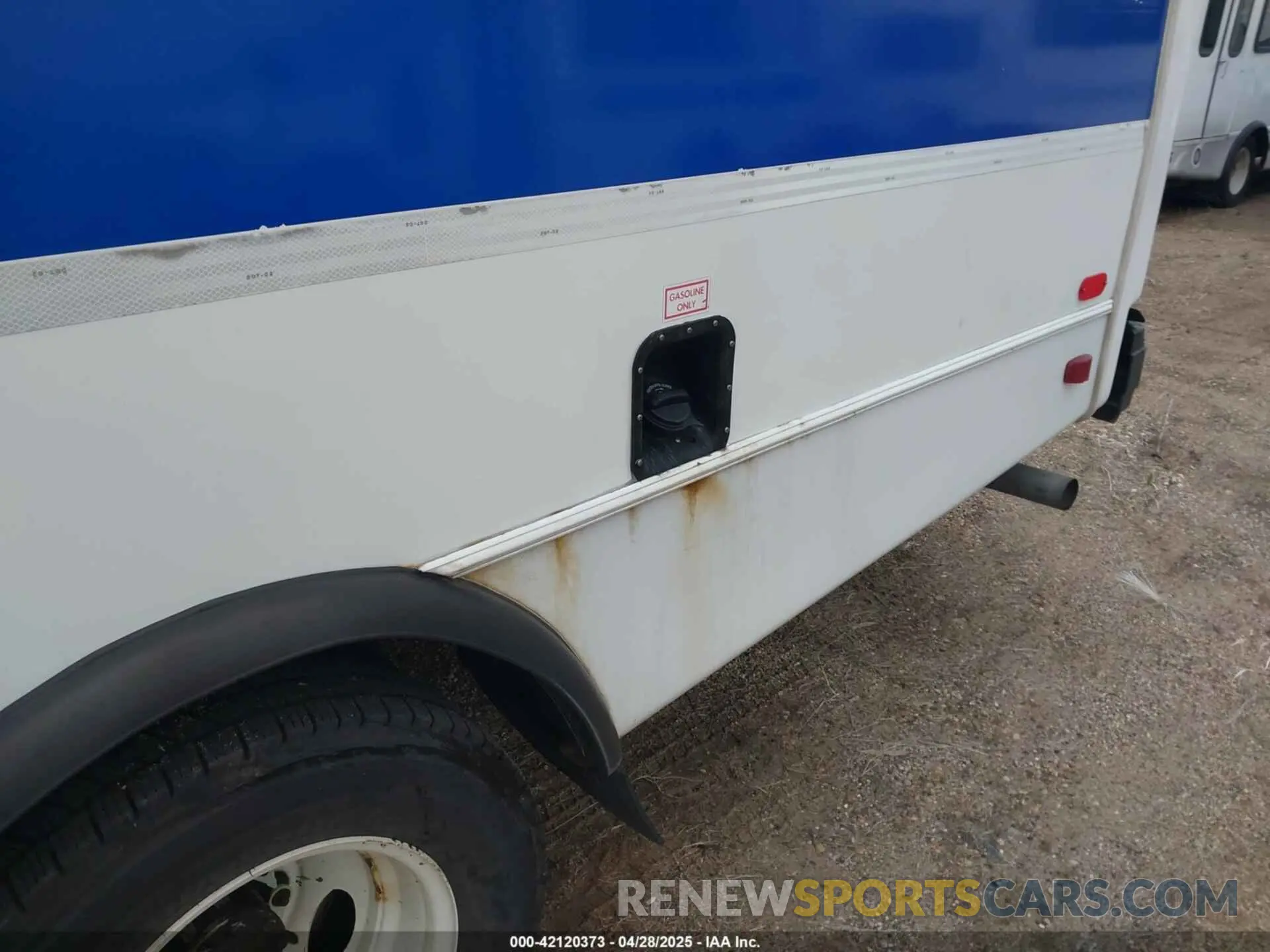 11 Photograph of a damaged car 1FDFE4FS2KDC31016 FORD E-450 CUTAWAY 2019