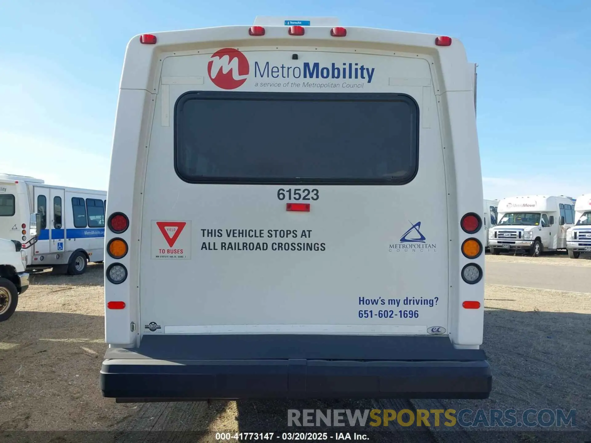 15 Photograph of a damaged car 1FDFE4FS2KDC60614 FORD E-450 CUTAWAY 2019