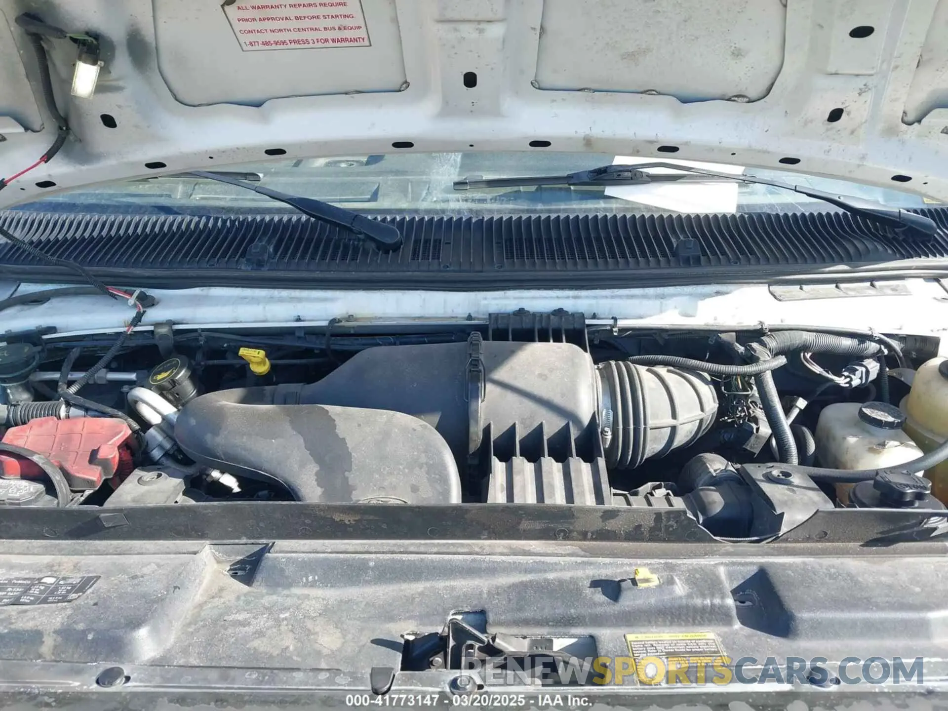 9 Photograph of a damaged car 1FDFE4FS2KDC60614 FORD E-450 CUTAWAY 2019