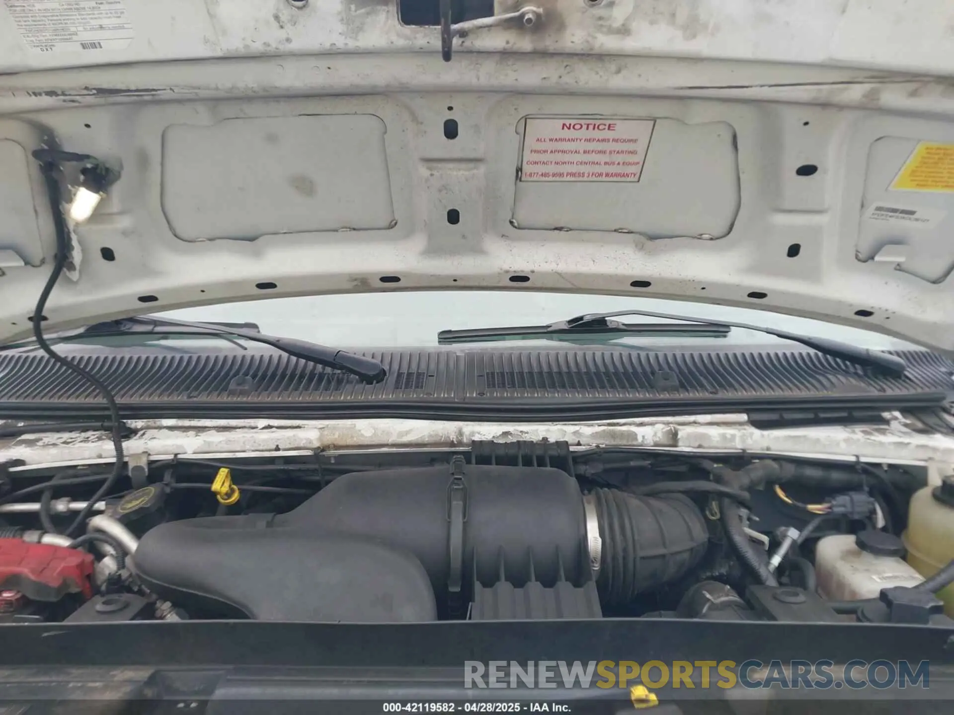 9 Photograph of a damaged car 1FDFE4FS3KDC56121 FORD E-450 CUTAWAY 2019