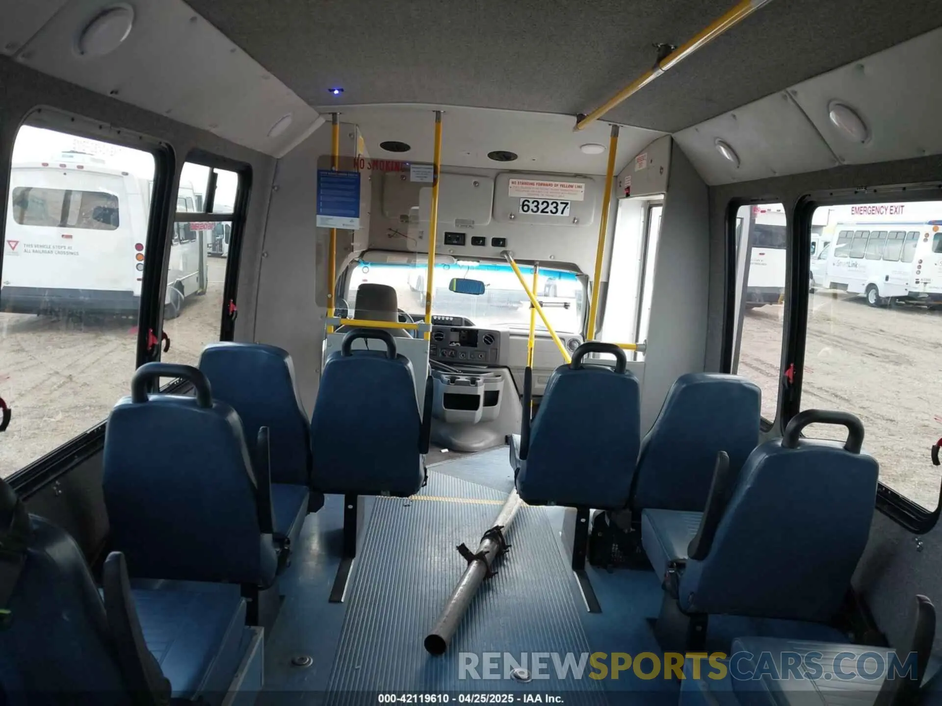 6 Photograph of a damaged car 1FDFE4FS4KDC56130 FORD E-450 CUTAWAY 2019