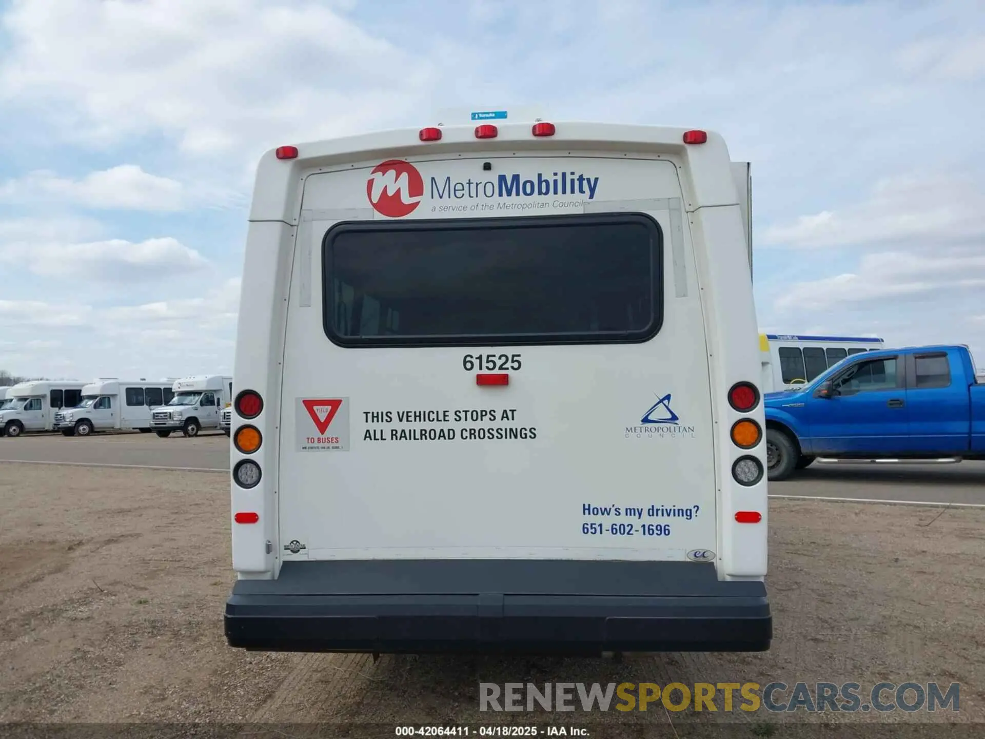 15 Photograph of a damaged car 1FDFE4FS4KDC60615 FORD E-450 CUTAWAY 2019