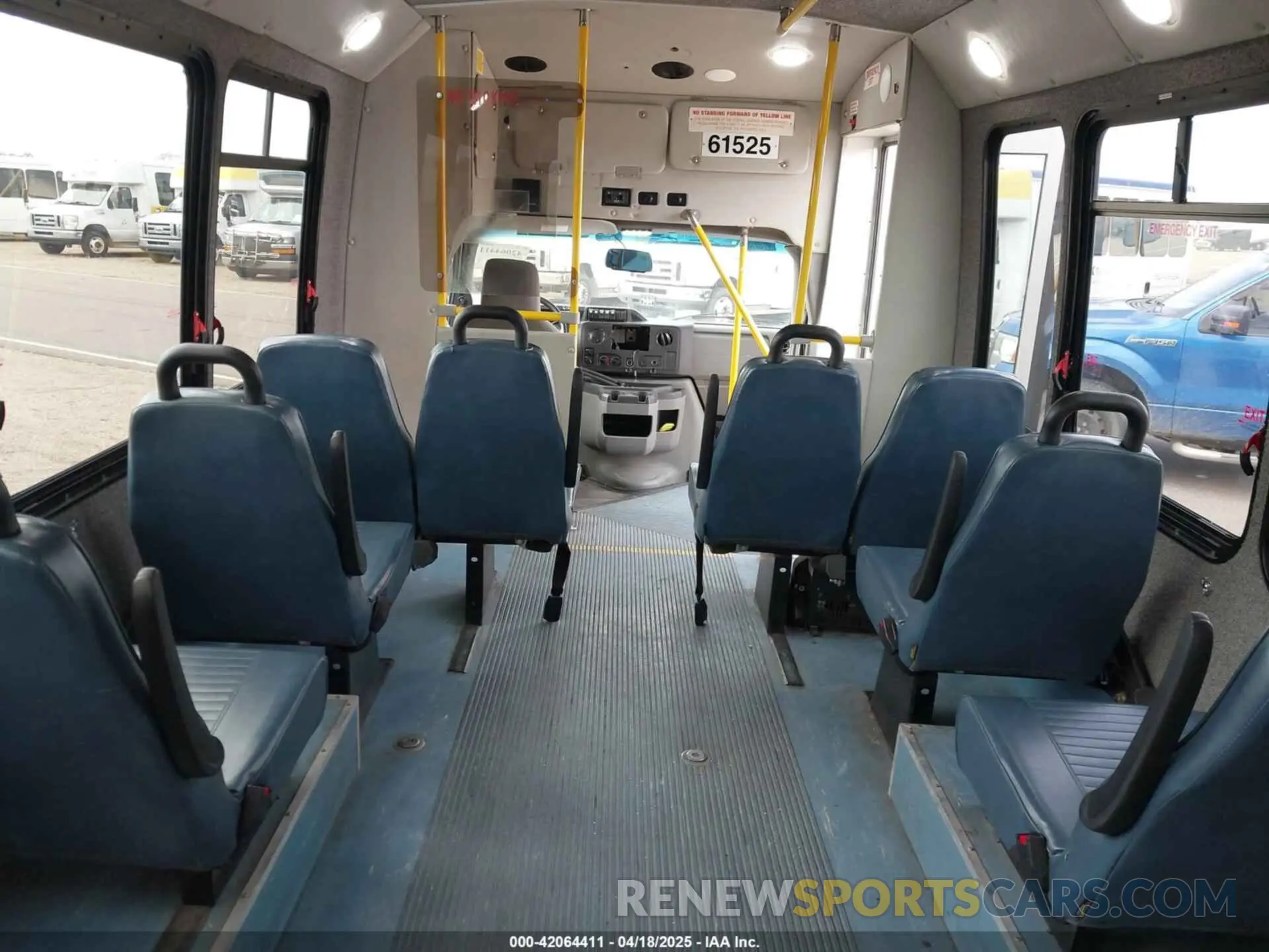 6 Photograph of a damaged car 1FDFE4FS4KDC60615 FORD E-450 CUTAWAY 2019