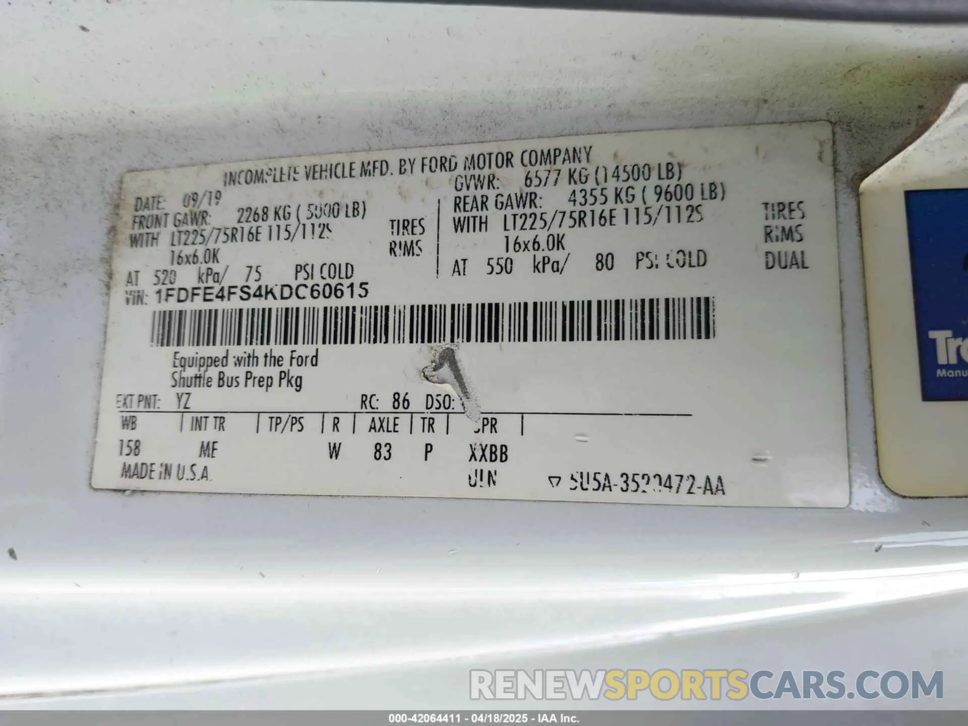 8 Photograph of a damaged car 1FDFE4FS4KDC60615 FORD E-450 CUTAWAY 2019