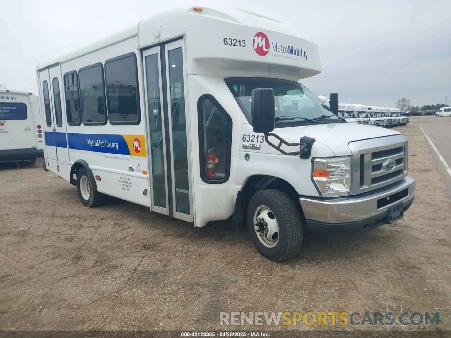 1 Photograph of a damaged car 1FDFE4FS5KDC32032 FORD E-450 CUTAWAY 2019