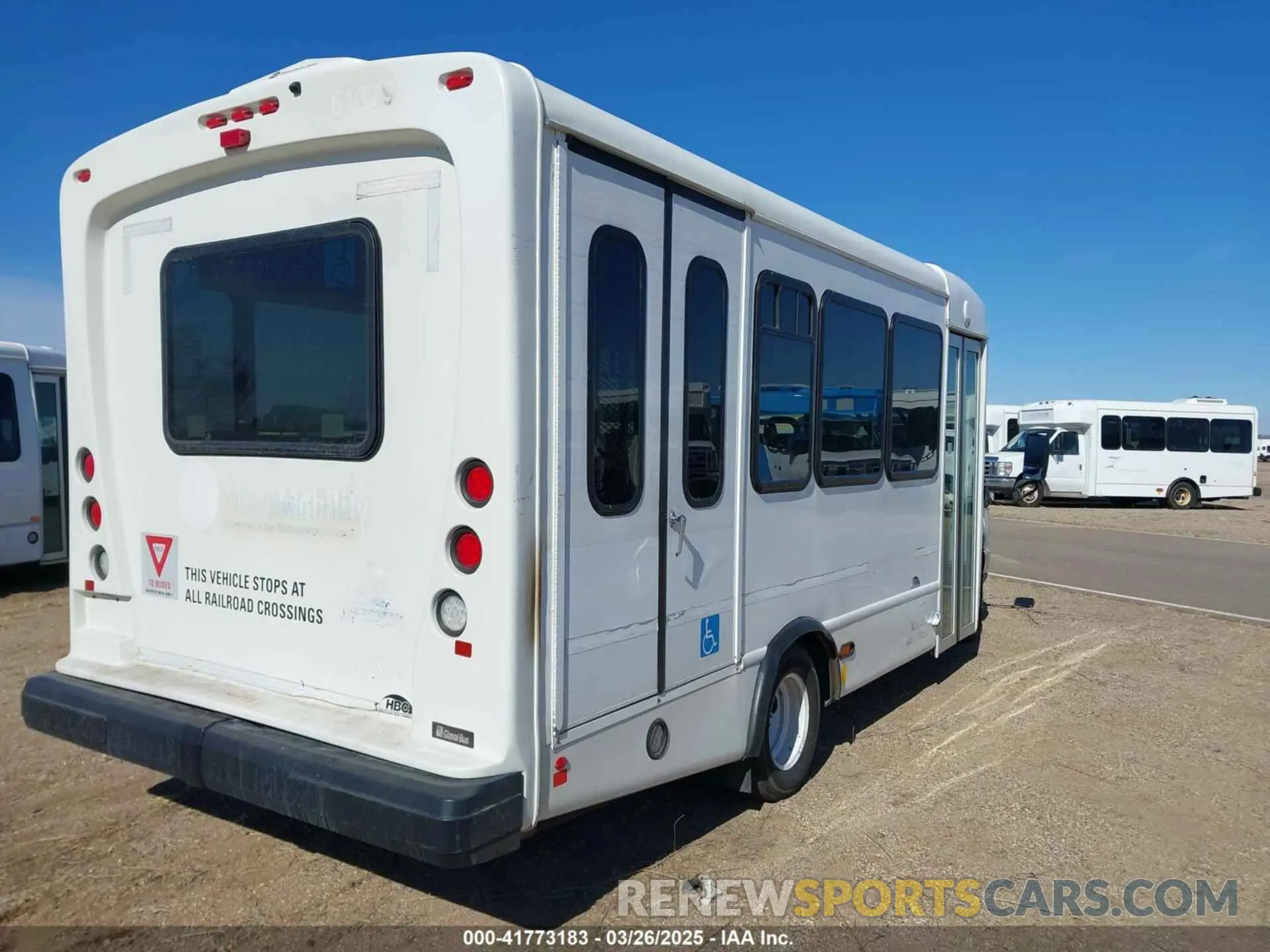 4 Photograph of a damaged car 1FDFE4FS5KDC32046 FORD E-450 CUTAWAY 2019