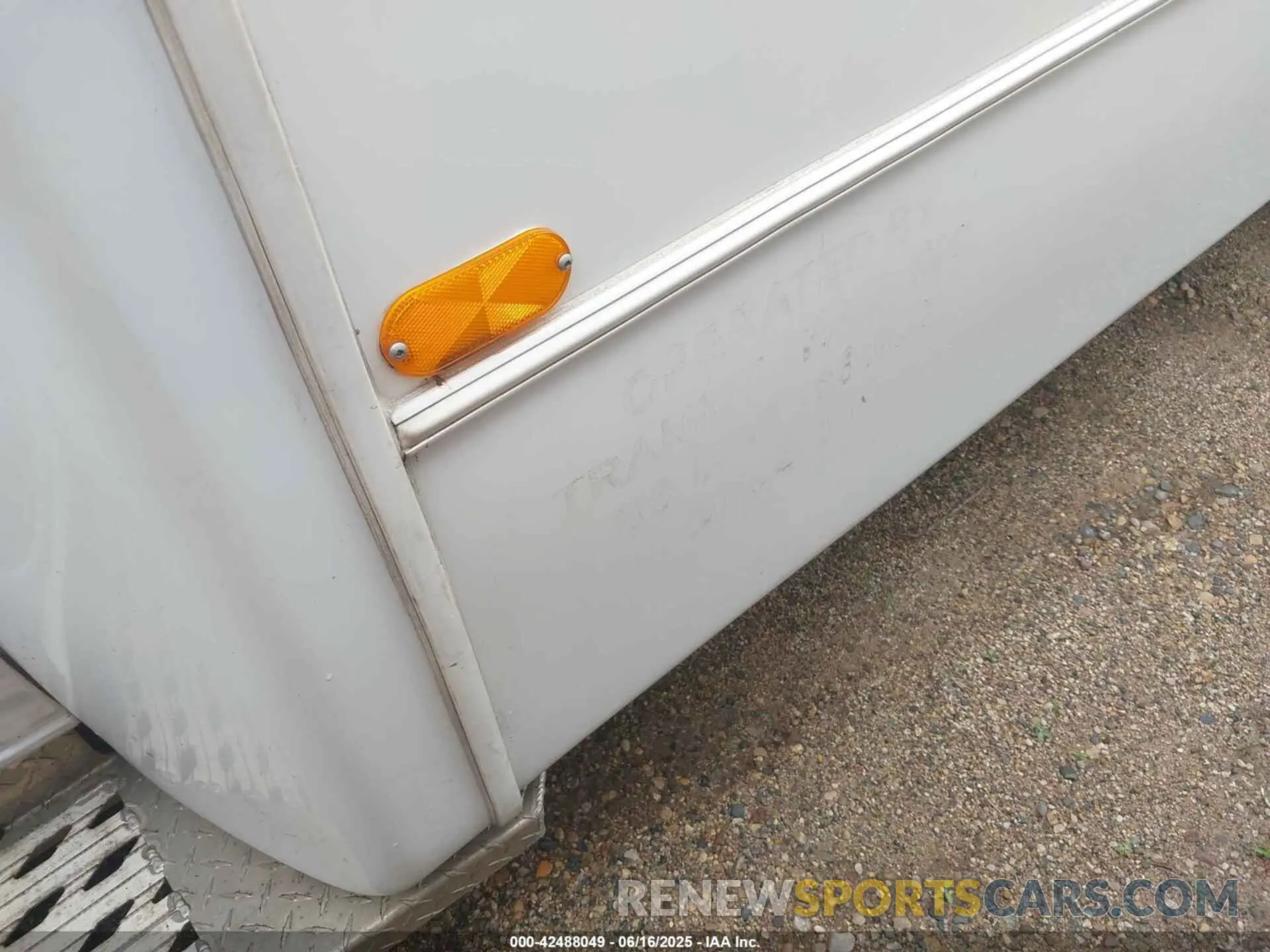 11 Photograph of a damaged car 1FDFE4FS5KDC56153 FORD E-450 CUTAWAY 2019