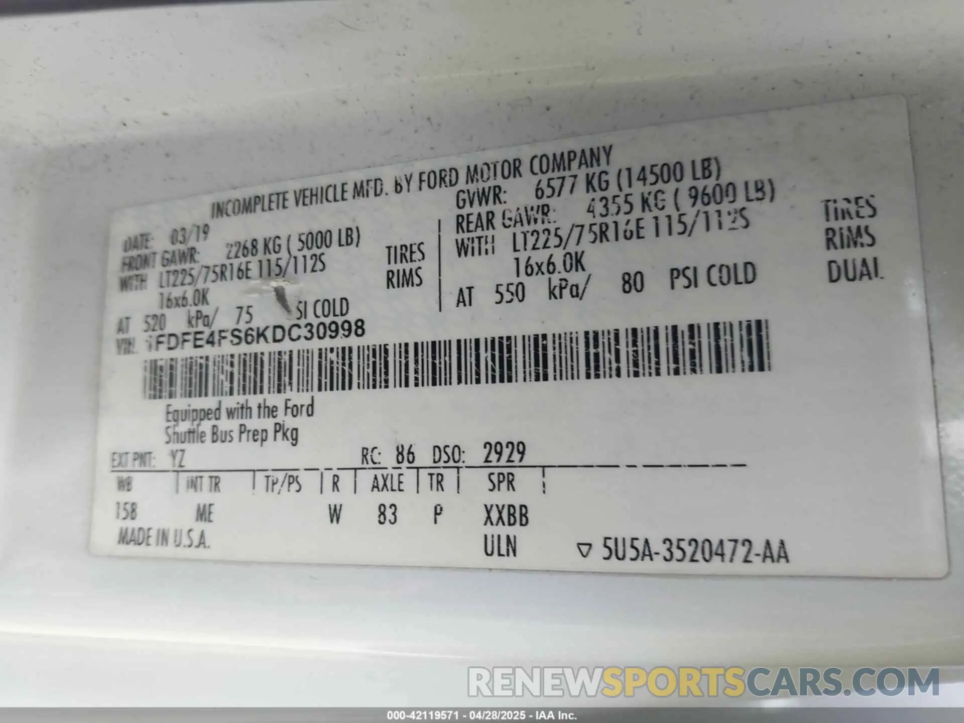 8 Photograph of a damaged car 1FDFE4FS6KDC30998 FORD E-450 CUTAWAY 2019