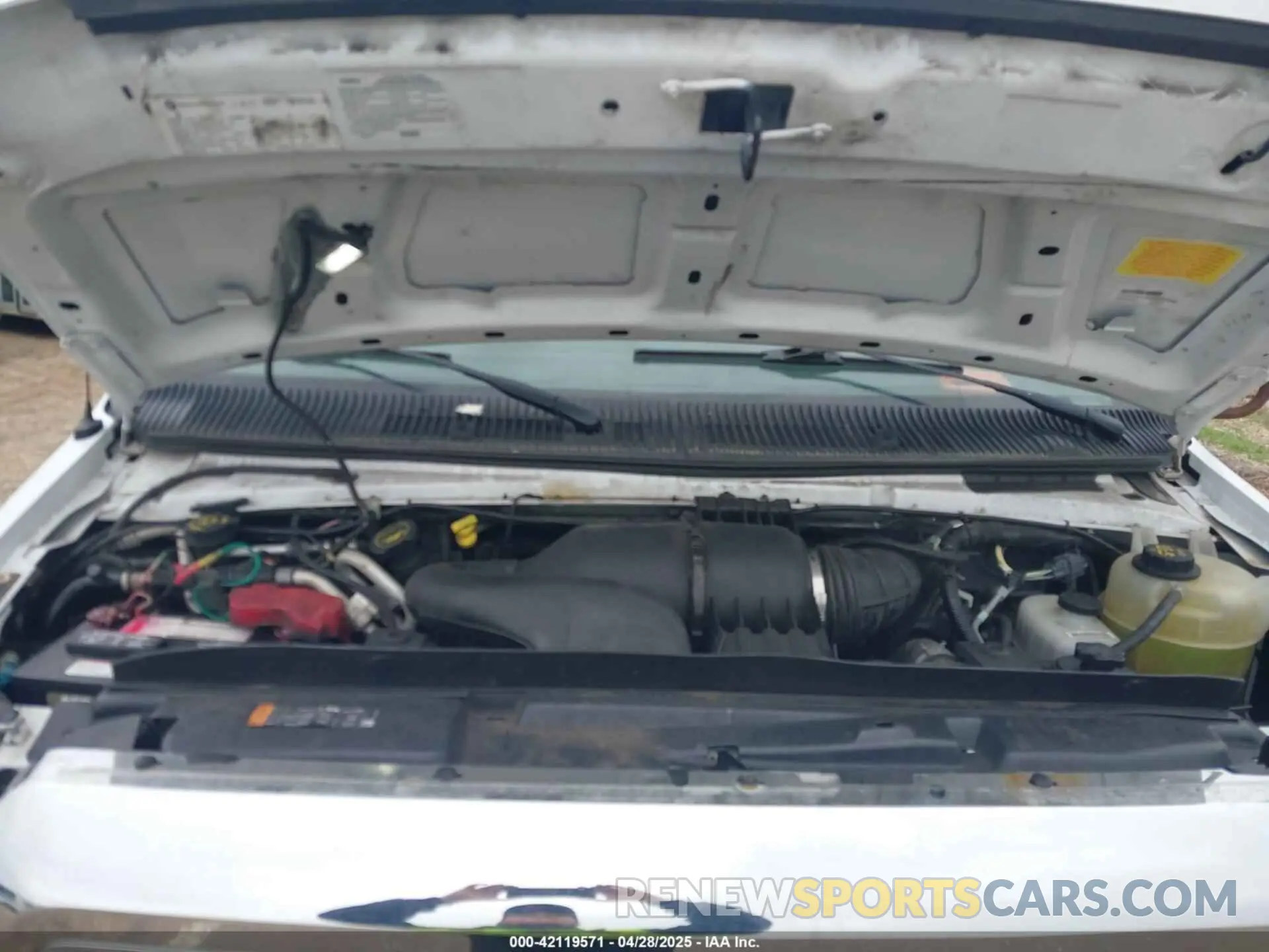 9 Photograph of a damaged car 1FDFE4FS6KDC30998 FORD E-450 CUTAWAY 2019