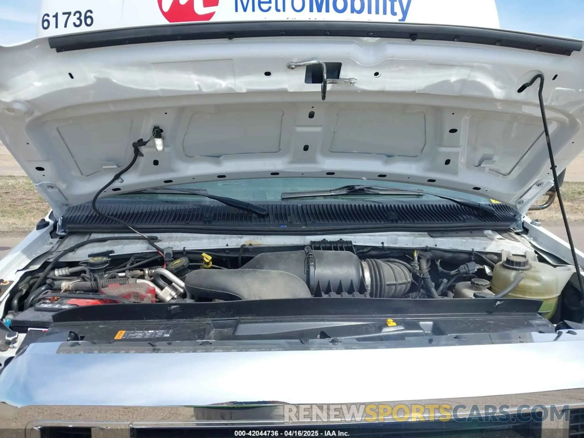9 Photograph of a damaged car 1FDFE4FS6KDC31021 FORD E-450 CUTAWAY 2019
