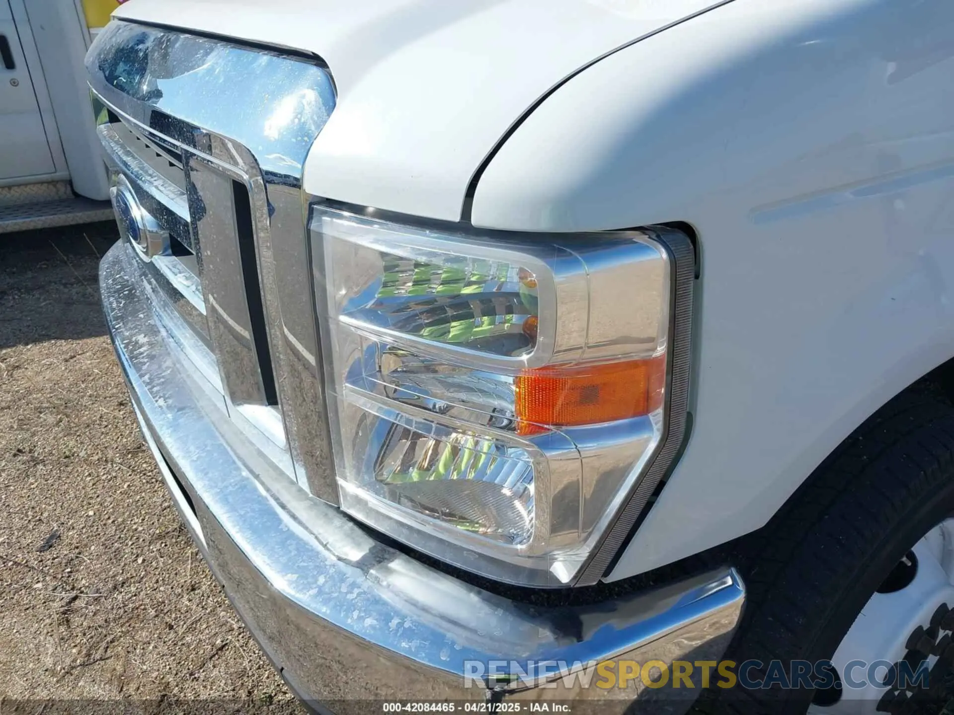 11 Photograph of a damaged car 1FDFE4FS6KDC32024 FORD E-450 CUTAWAY 2019