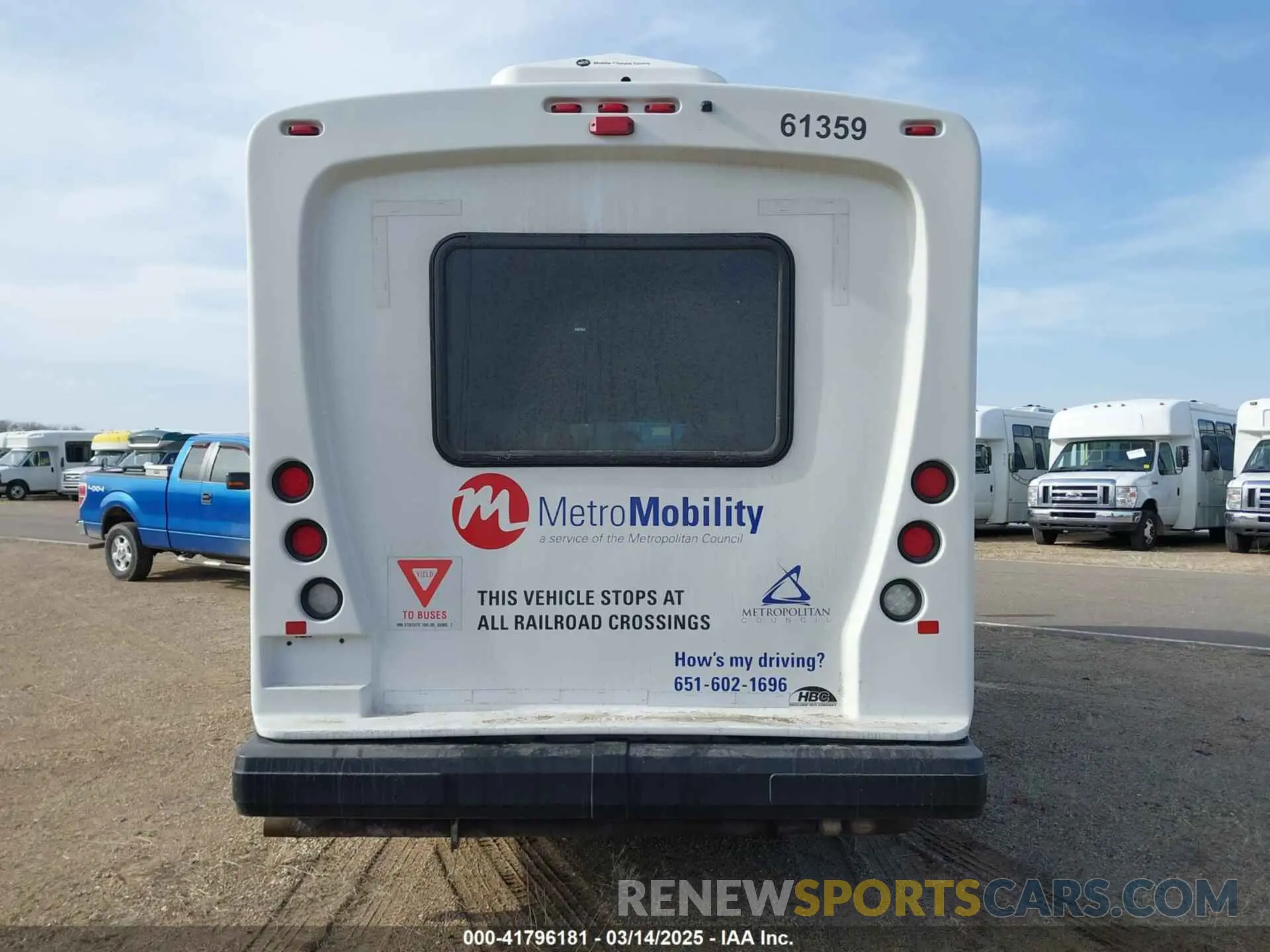 15 Photograph of a damaged car 1FDFE4FS7KDC32033 FORD E-450 CUTAWAY 2019