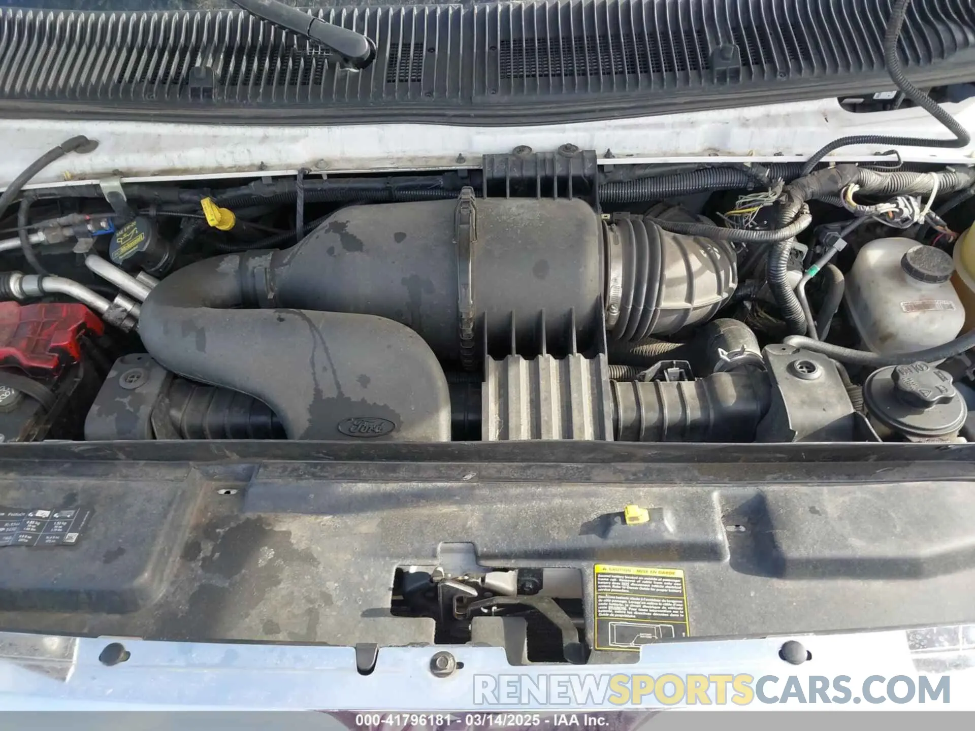 9 Photograph of a damaged car 1FDFE4FS7KDC32033 FORD E-450 CUTAWAY 2019