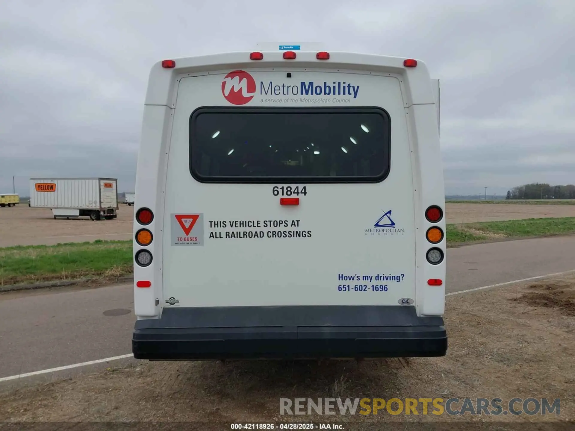15 Photograph of a damaged car 1FDFE4FS7KDC56137 FORD E-450 CUTAWAY 2019