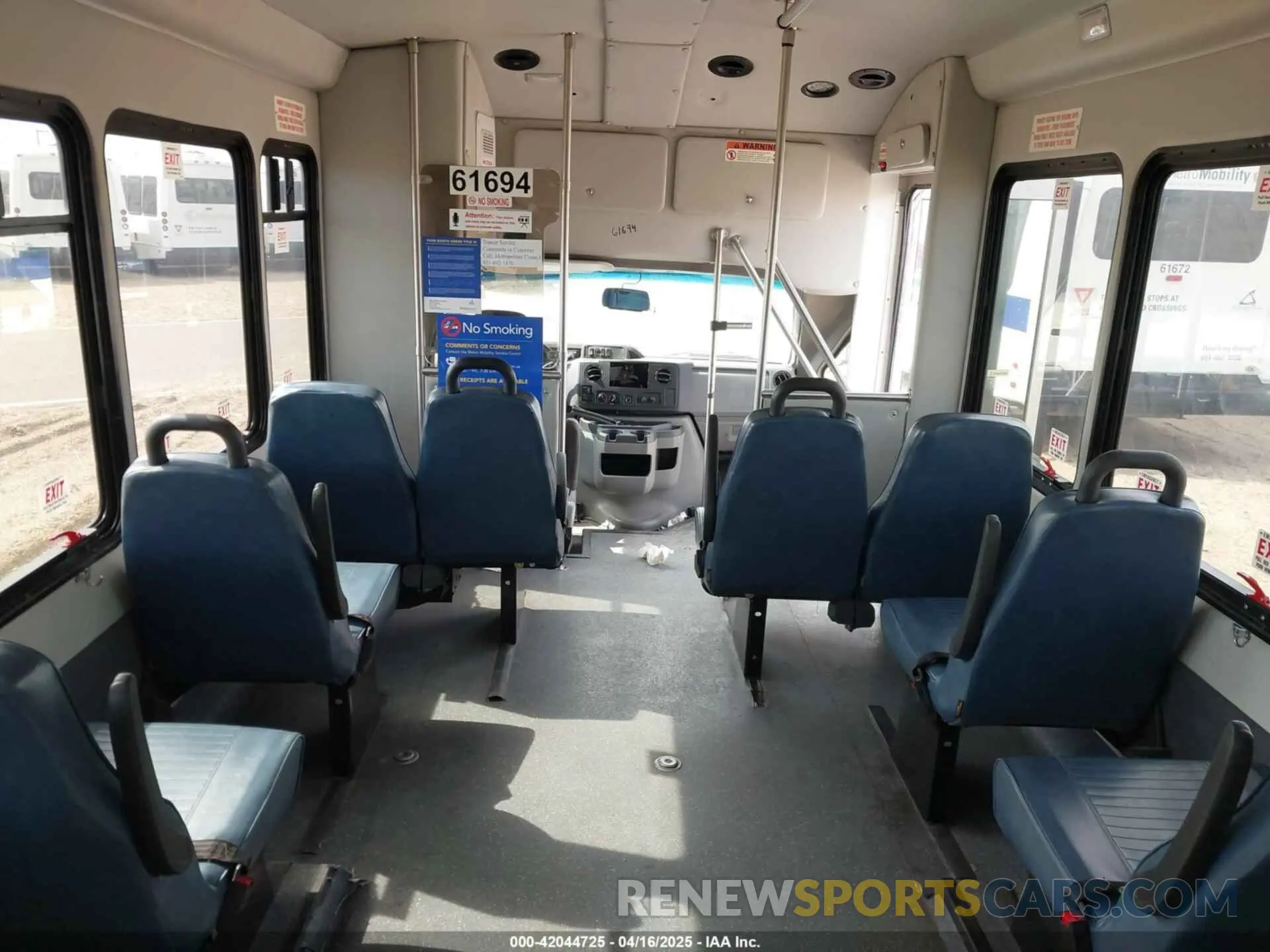 6 Photograph of a damaged car 1FDFE4FS8KDC32025 FORD E-450 CUTAWAY 2019