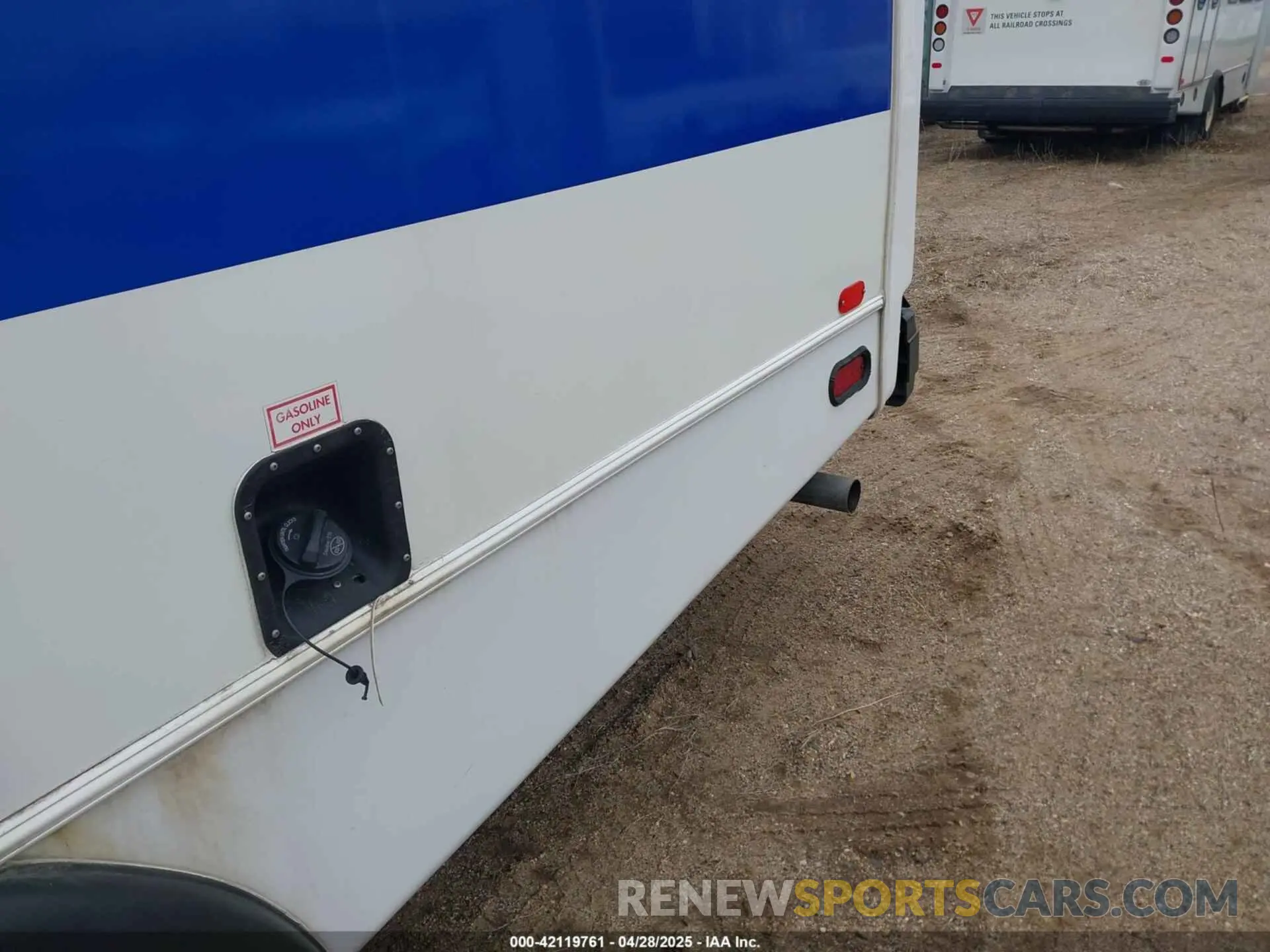 11 Photograph of a damaged car 1FDFE4FS8KDC60620 FORD E-450 CUTAWAY 2019