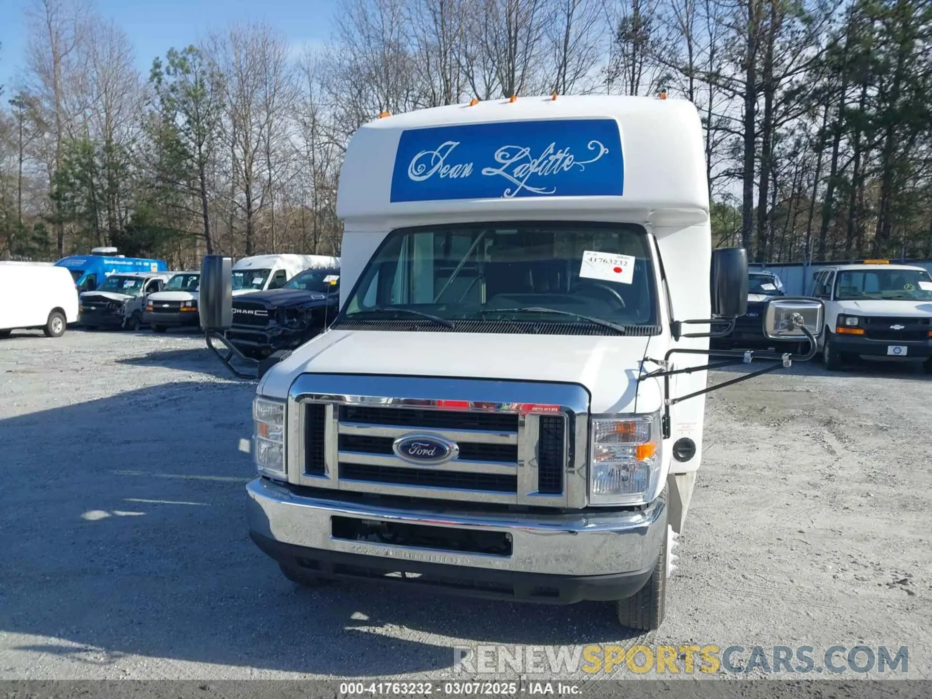 12 Photograph of a damaged car 1FDFE4FS9KDC07361 FORD E-450 CUTAWAY 2019