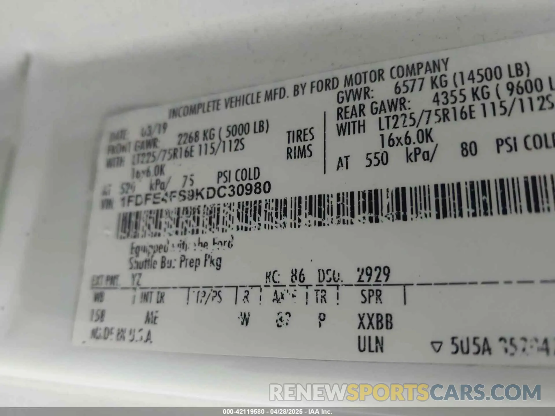 8 Photograph of a damaged car 1FDFE4FS9KDC30980 FORD E-450 CUTAWAY 2019