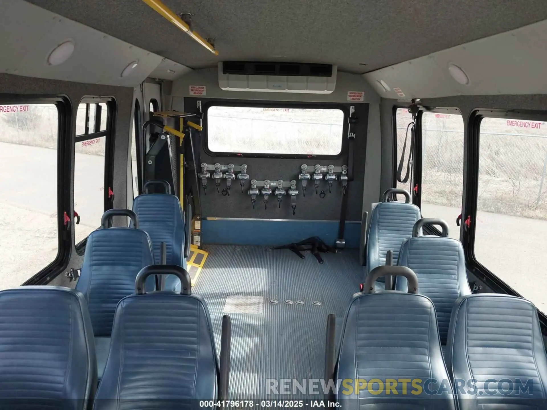 6 Photograph of a damaged car 1FDFE4FS9KDC59671 FORD E-450 CUTAWAY 2019