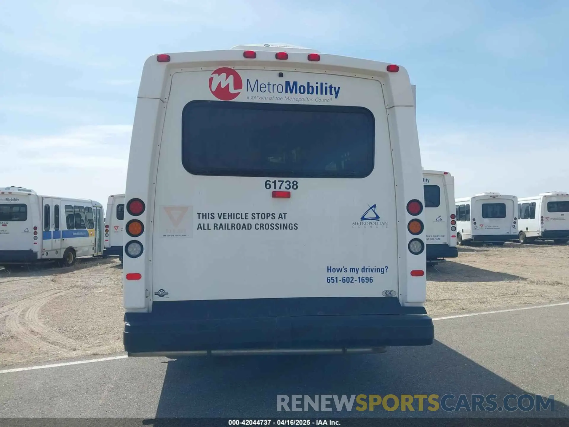 15 Photograph of a damaged car 1FDFE4FSXKDC31023 FORD E-450 CUTAWAY 2019