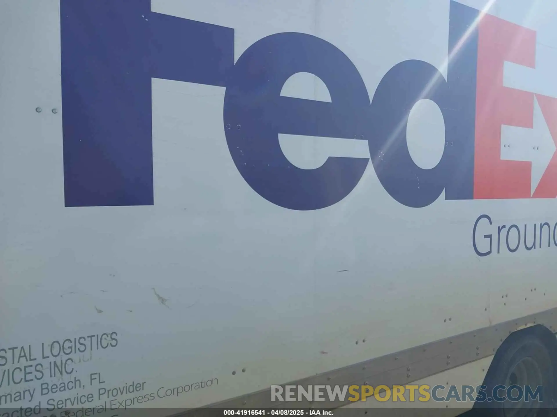 14 Photograph of a damaged car 1FDWE4F65KDC61128 FORD E-450 CUTAWAY 2019