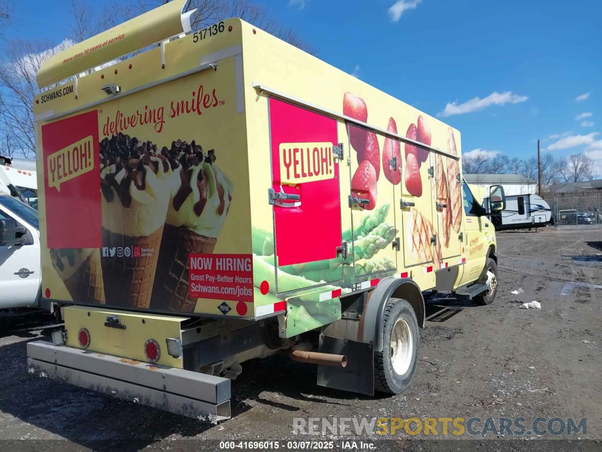 4 Photograph of a damaged car 1FDXE4FS0KDC16860 FORD E-450 CUTAWAY 2019