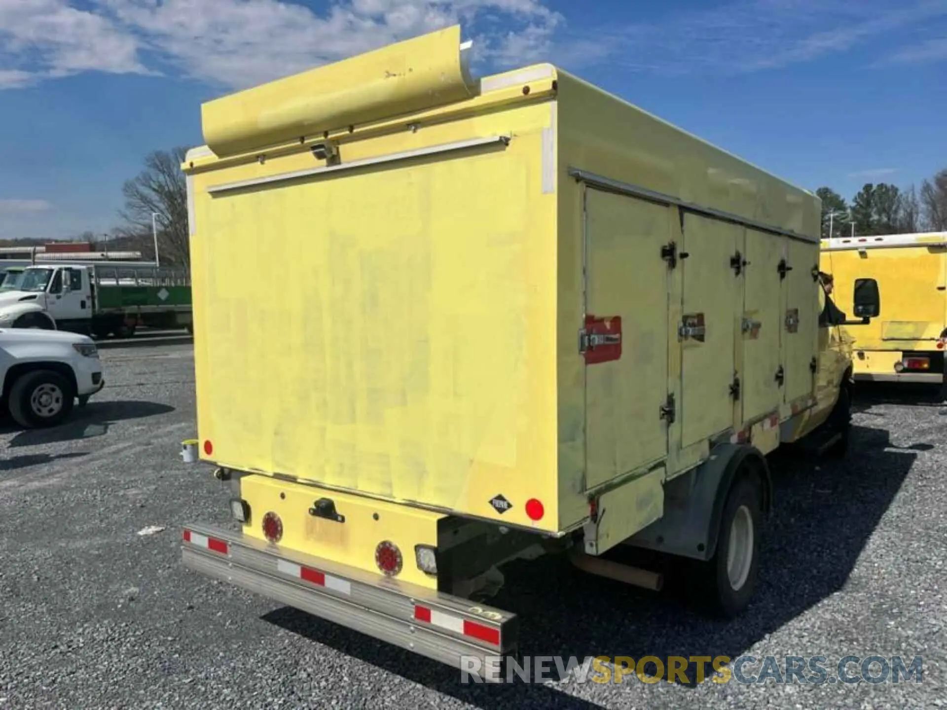 13 Photograph of a damaged car 1FDXE4FS4KDC53538 FORD E-450 CUTAWAY 2019