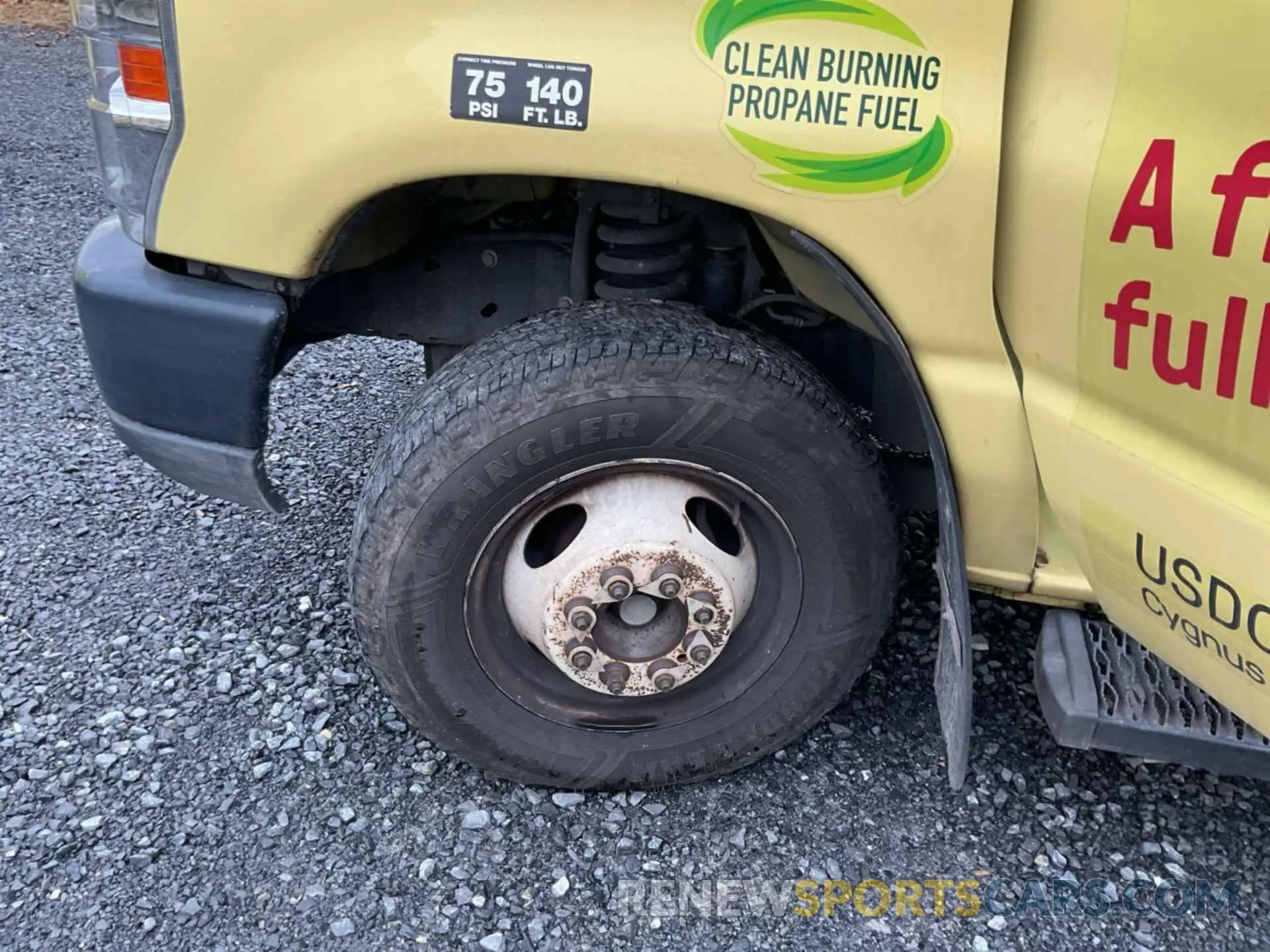 21 Photograph of a damaged car 1FDXE4FS4KDC53538 FORD E-450 CUTAWAY 2019