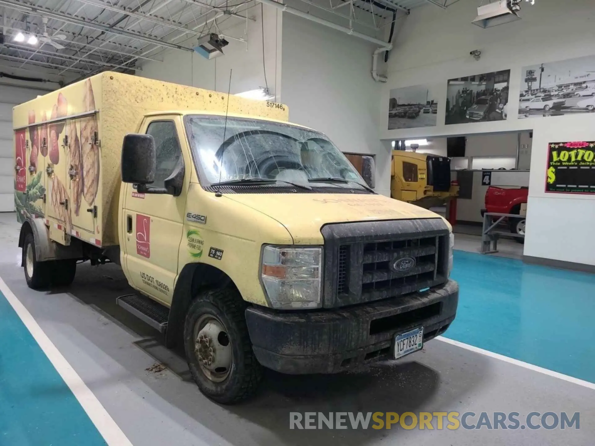 4 Photograph of a damaged car 1FDXE4FS7KDC22543 FORD E-450 CUTAWAY 2019