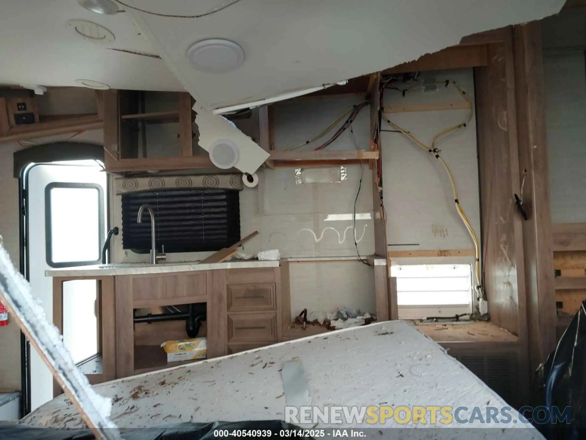 12 Photograph of a damaged car 1FDXE4FNXMDC06625 FORD E-450 CUTAWAY 2021