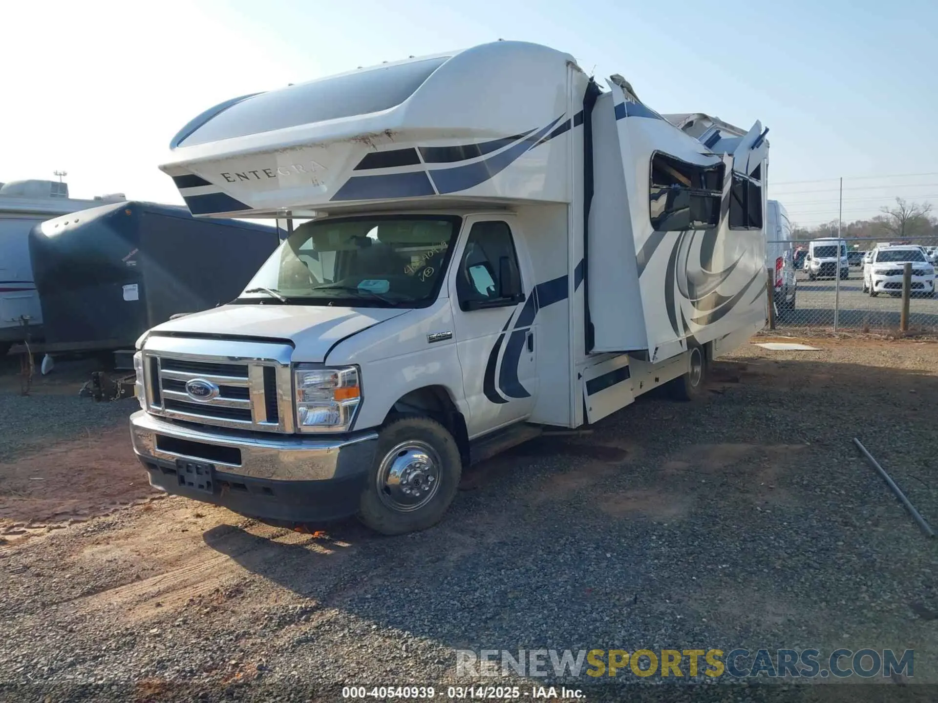2 Photograph of a damaged car 1FDXE4FNXMDC06625 FORD E-450 CUTAWAY 2021