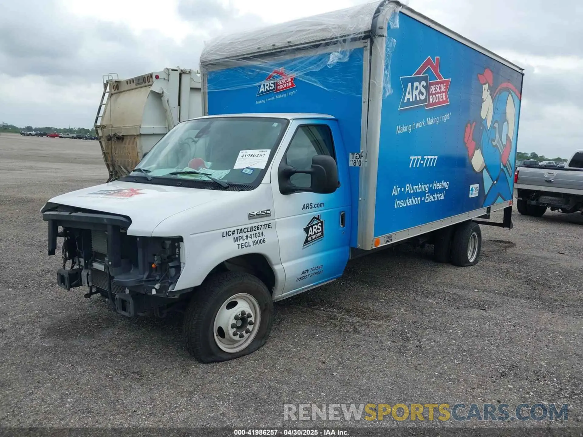 2 Photograph of a damaged car 1FDXE4FN0NDC11589 FORD E-450 CUTAWAY 2022