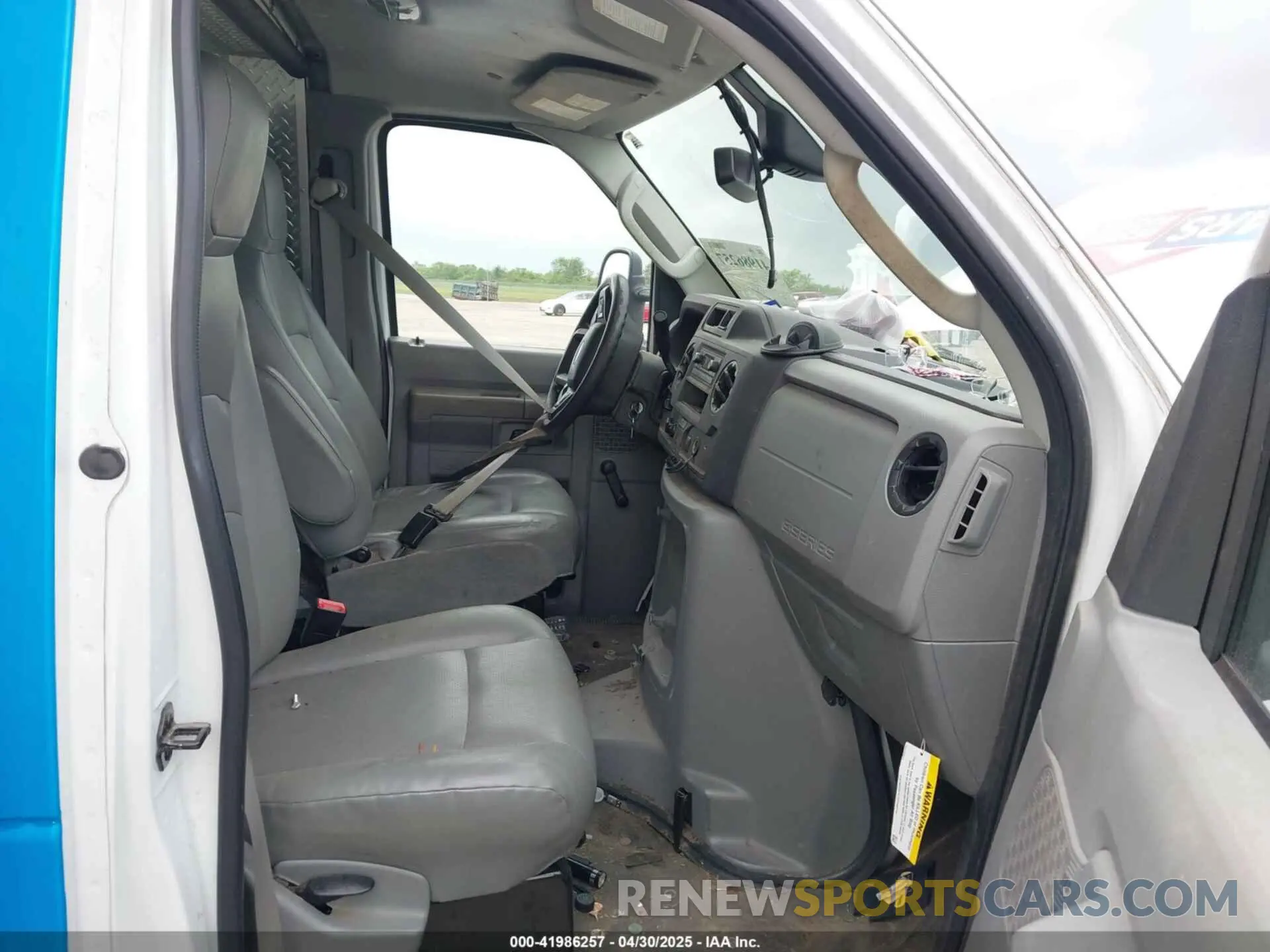 7 Photograph of a damaged car 1FDXE4FN0NDC11589 FORD E-450 CUTAWAY 2022