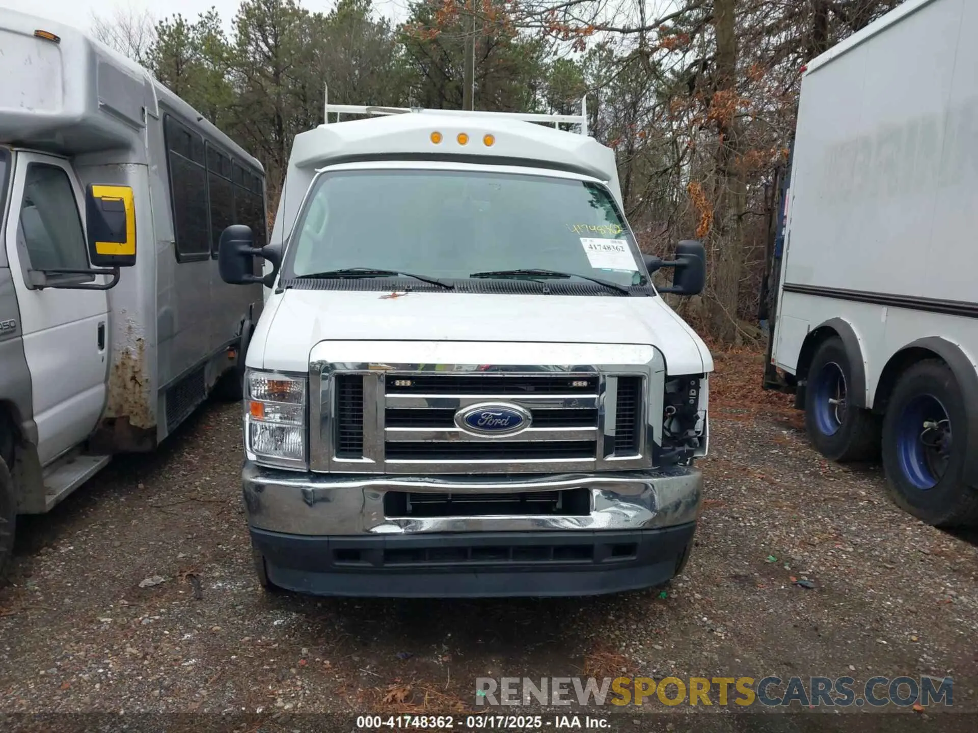 12 Photograph of a damaged car 1FDXE4FN1NDC20320 FORD E-450 CUTAWAY 2022
