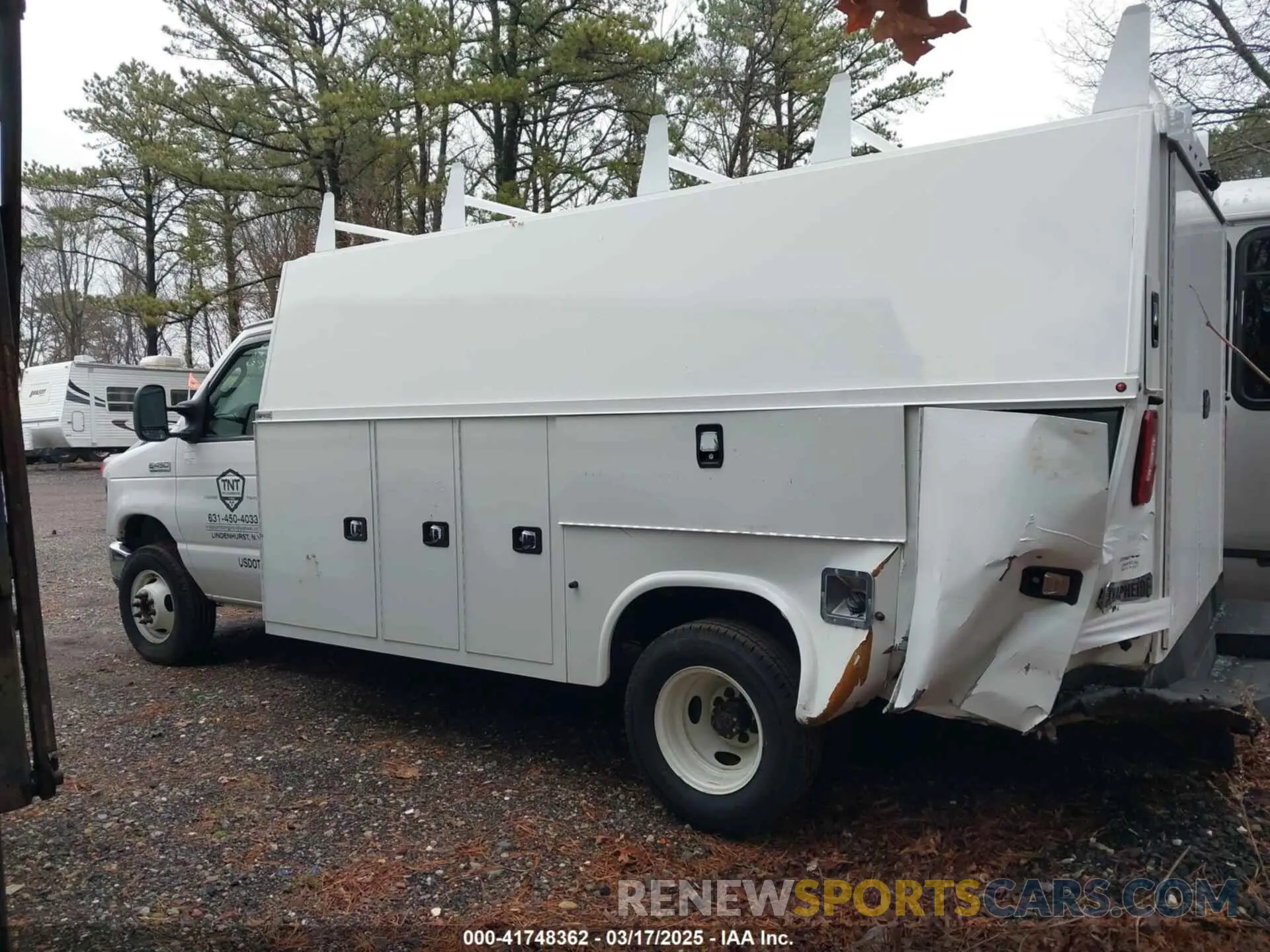 14 Photograph of a damaged car 1FDXE4FN1NDC20320 FORD E-450 CUTAWAY 2022