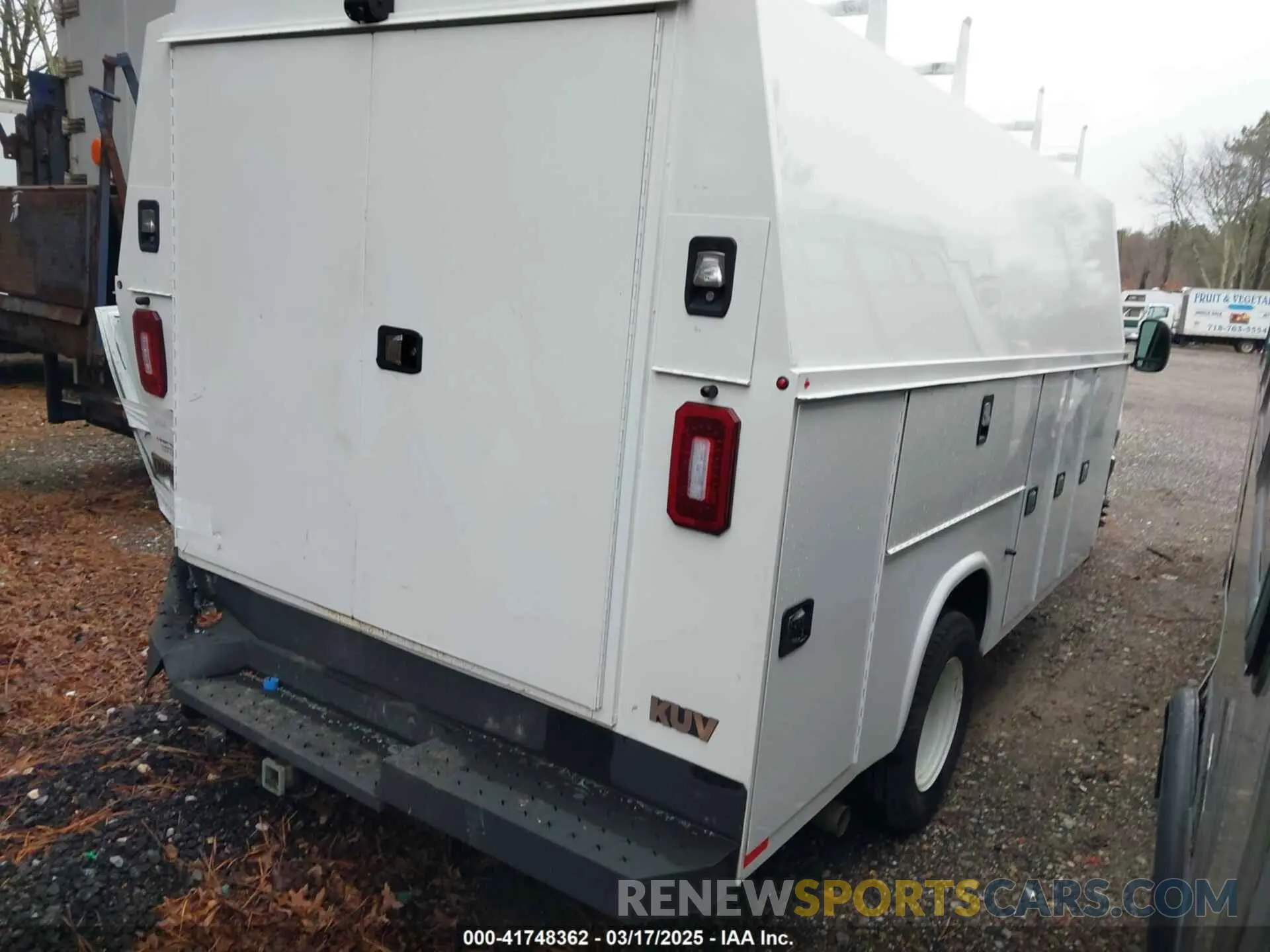 4 Photograph of a damaged car 1FDXE4FN1NDC20320 FORD E-450 CUTAWAY 2022
