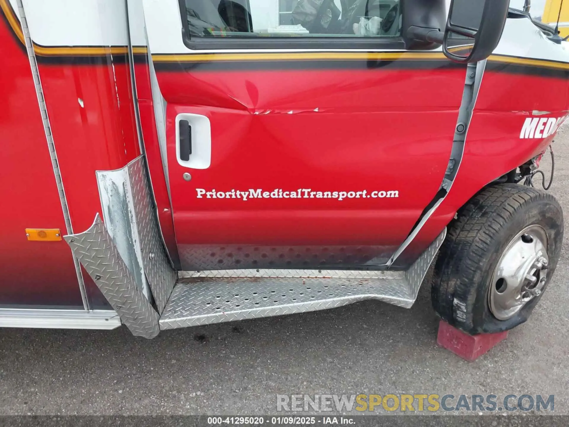 20 Photograph of a damaged car 1FDXE4FN2NDC16129 FORD E-450 CUTAWAY 2022