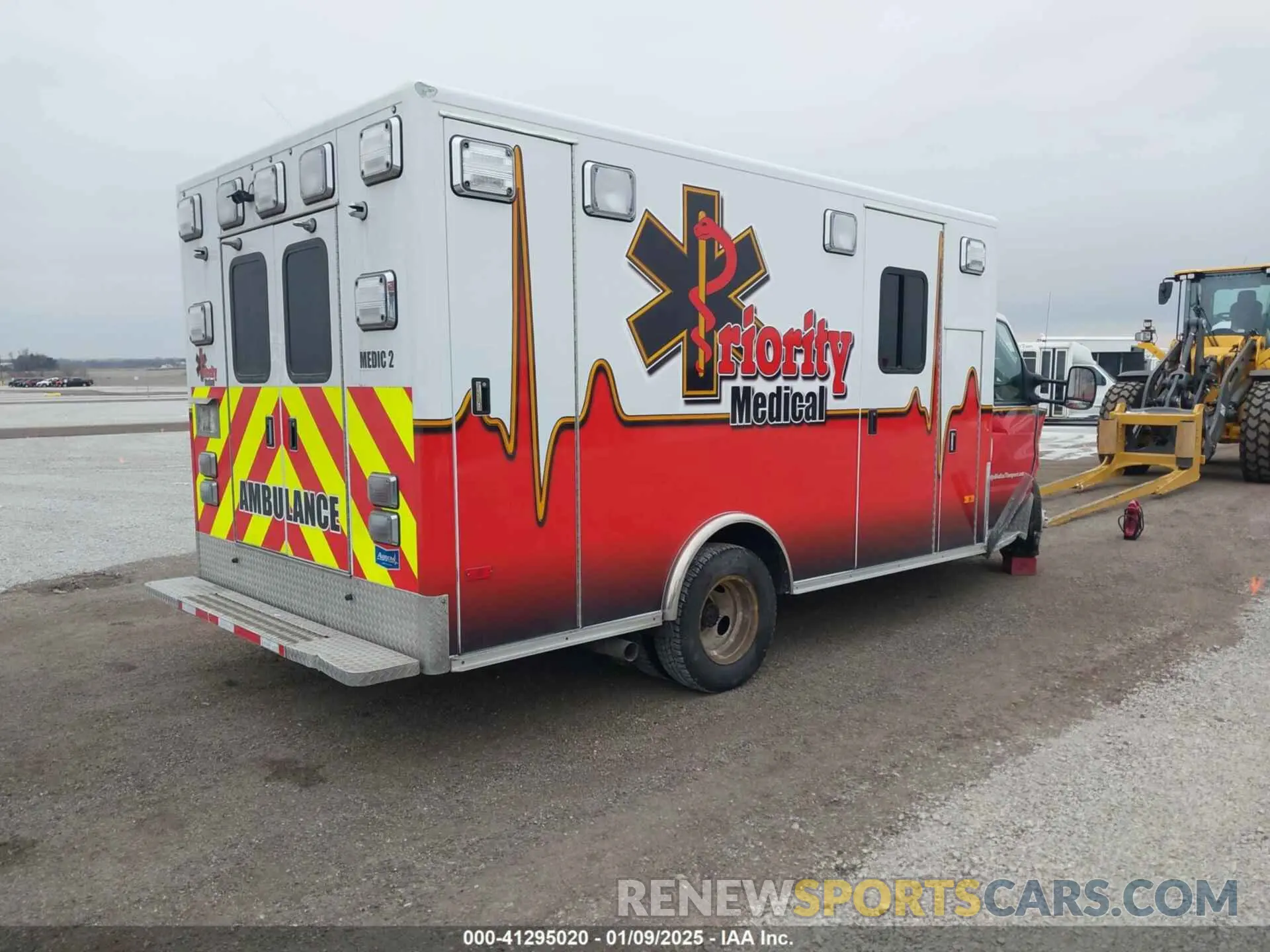 4 Photograph of a damaged car 1FDXE4FN2NDC16129 FORD E-450 CUTAWAY 2022