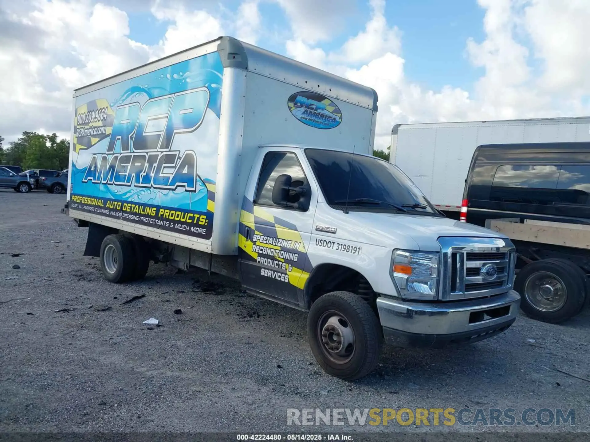 1 Photograph of a damaged car 1FDXE4FN6NDC31474 FORD E-450 CUTAWAY 2022