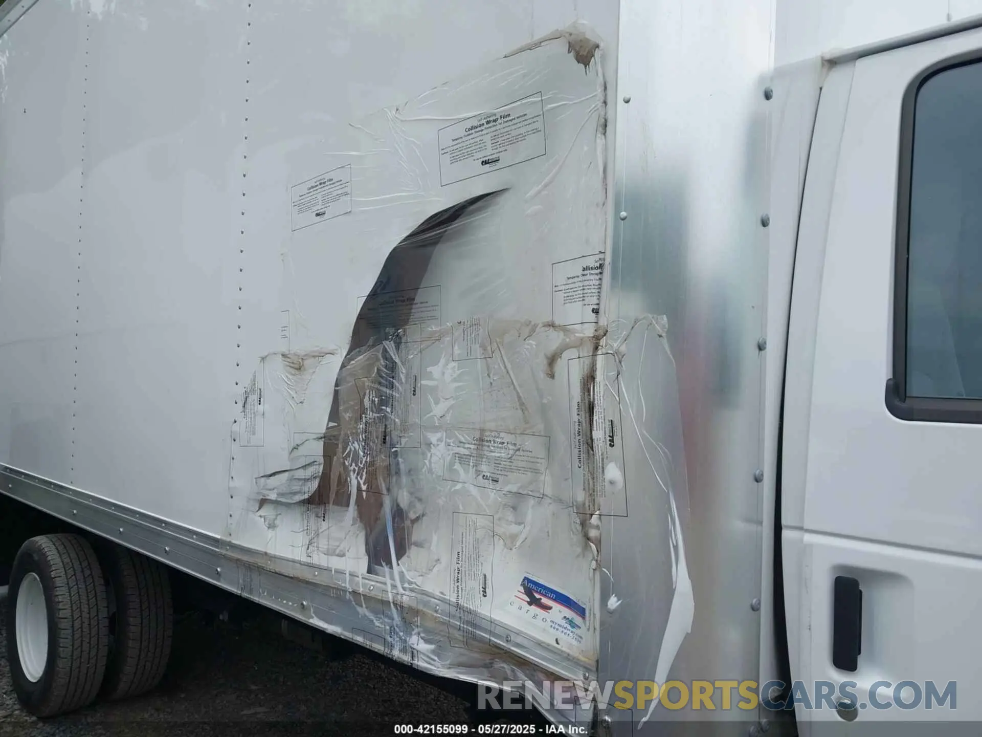 11 Photograph of a damaged car 1FDXE4FNXSDD07192 FORD E-450 CUTAWAY 2025