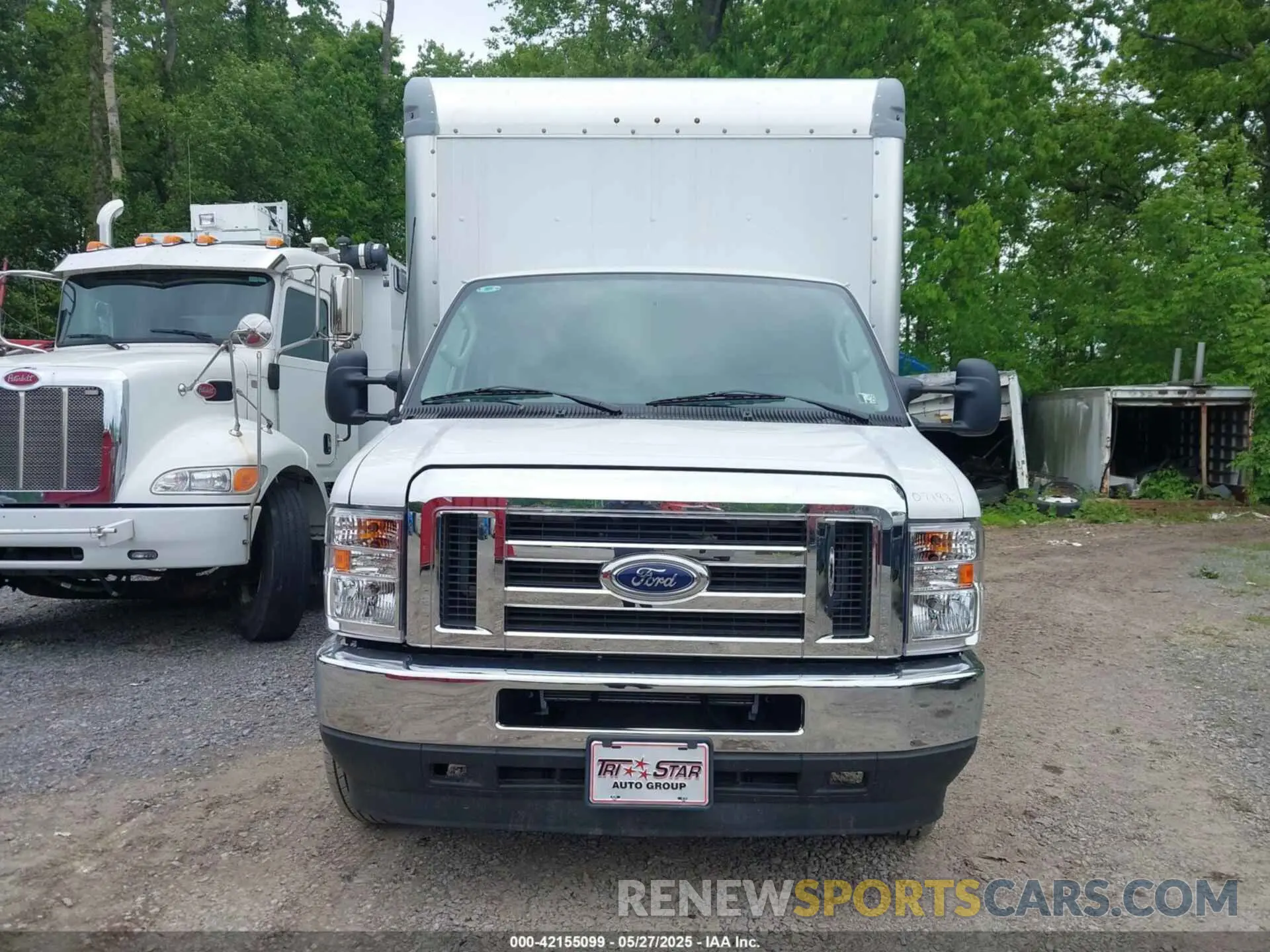 15 Photograph of a damaged car 1FDXE4FNXSDD07192 FORD E-450 CUTAWAY 2025