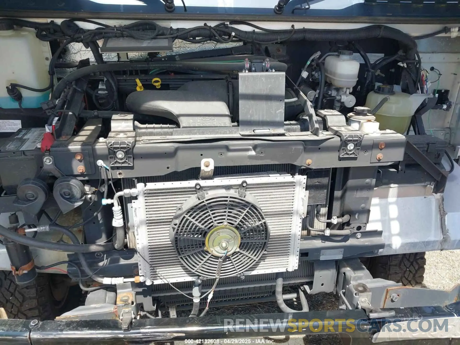 9 Photograph of a damaged car 1FC3E4K63KDC48097 FORD E-450 STRIPPED 2019