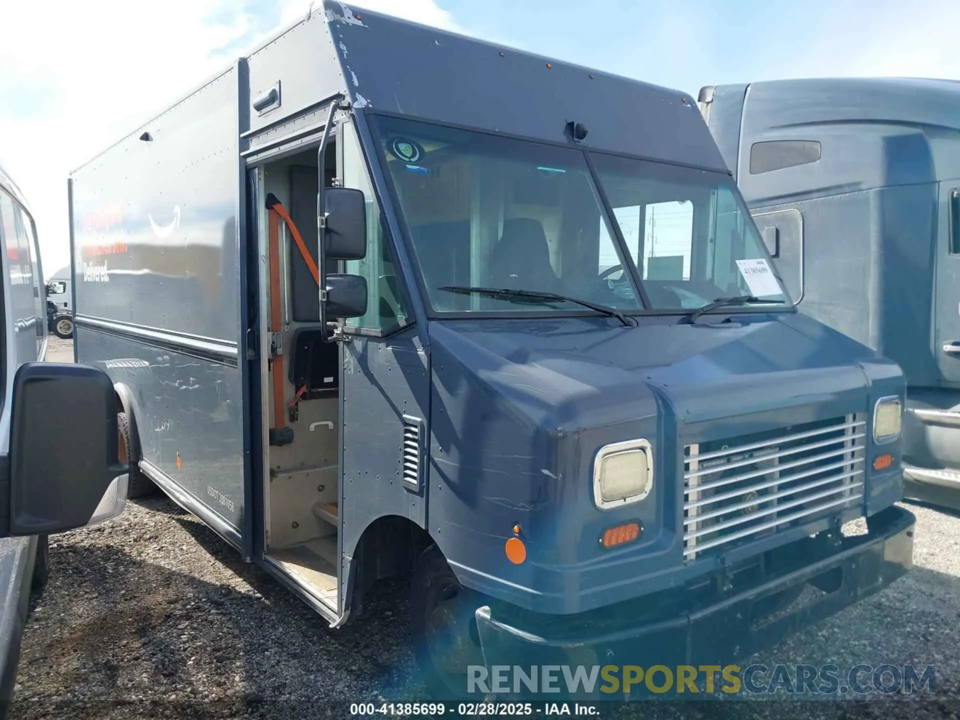 1 Photograph of a damaged car 1FC3E4K63KDC51596 FORD E-450 STRIPPED 2019