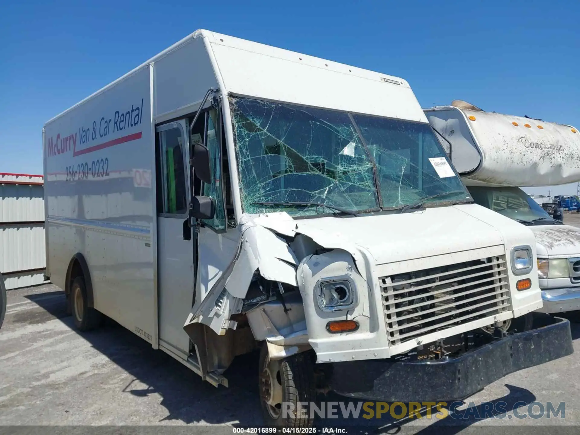 1 Photograph of a damaged car 1FC4E4KN2NDC12000 FORD E-450 STRIPPED 2022