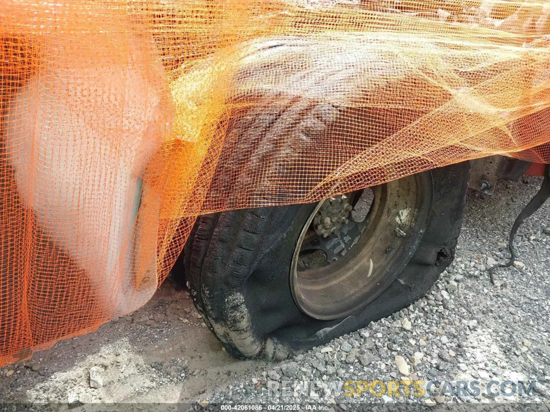 13 Photograph of a damaged car 1FC4E4KN5PDD09209 FORD E-450 STRIPPED 2023
