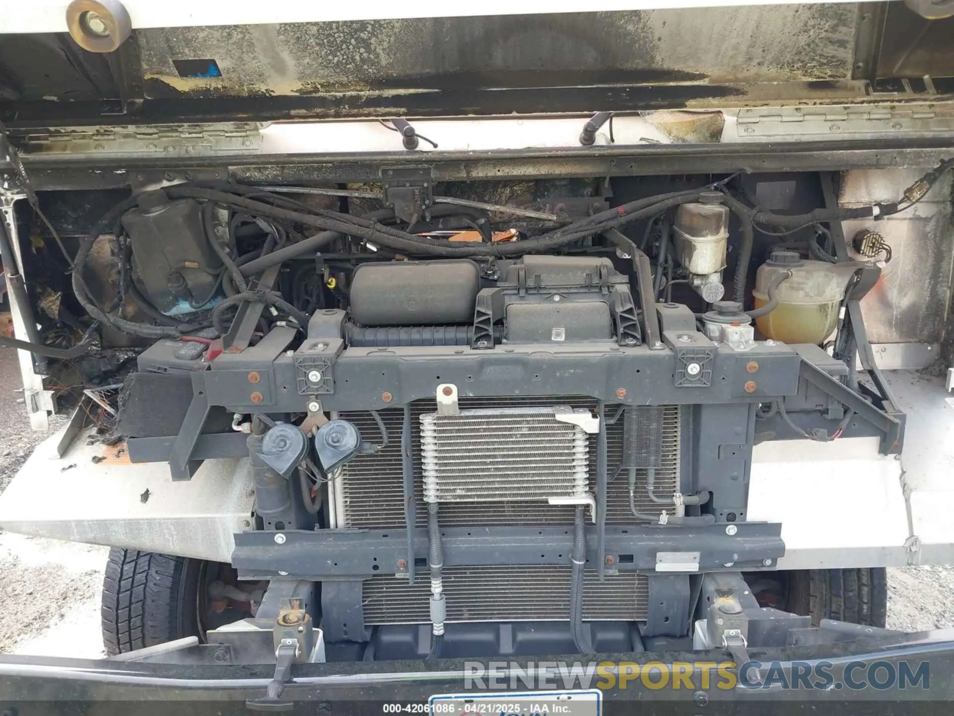 14 Photograph of a damaged car 1FC4E4KN5PDD09209 FORD E-450 STRIPPED 2023