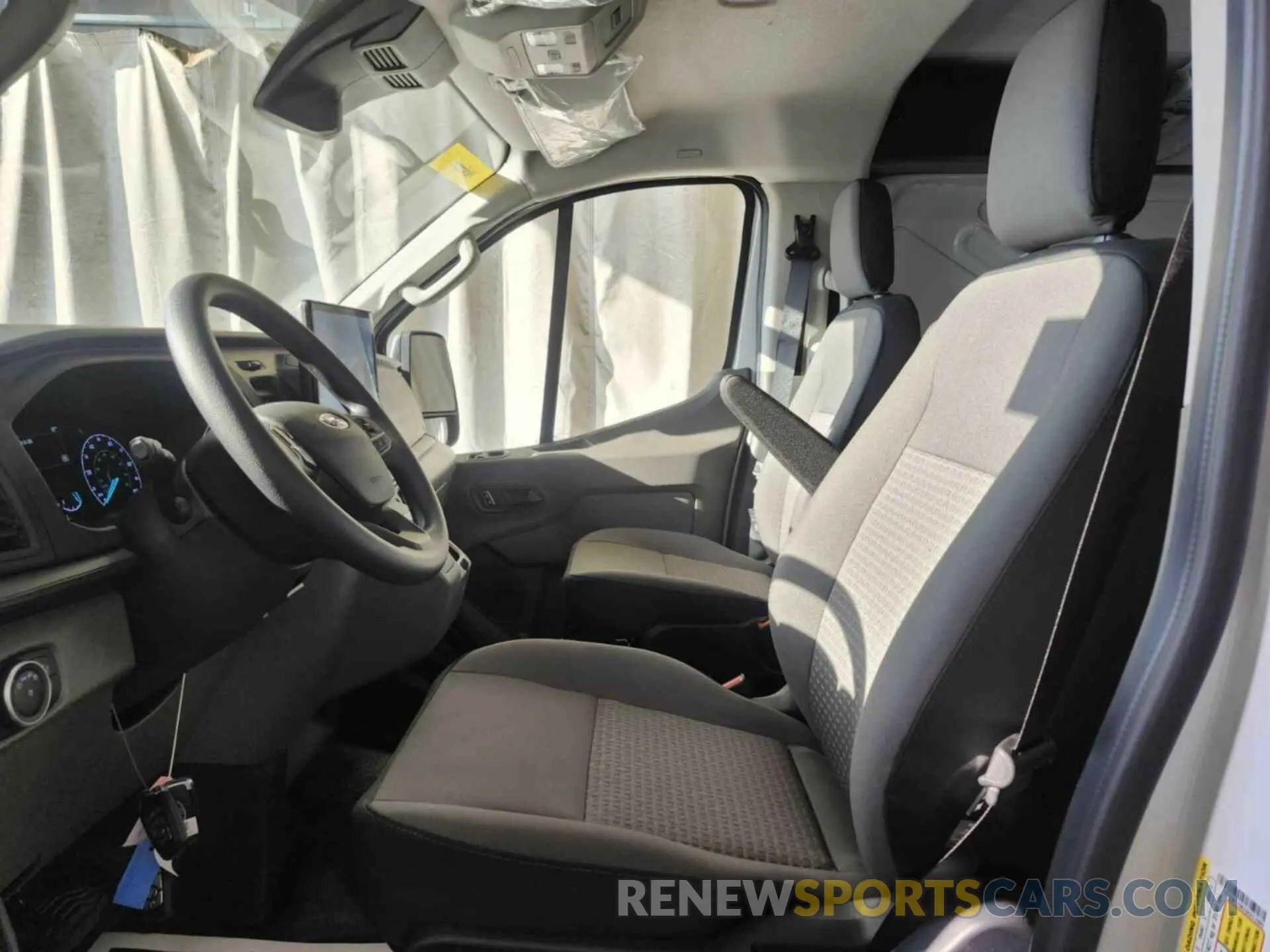 13 Photograph of a damaged car 1FTBW1YM2SKA12985 FORD E-TRANSIT-350 2025
