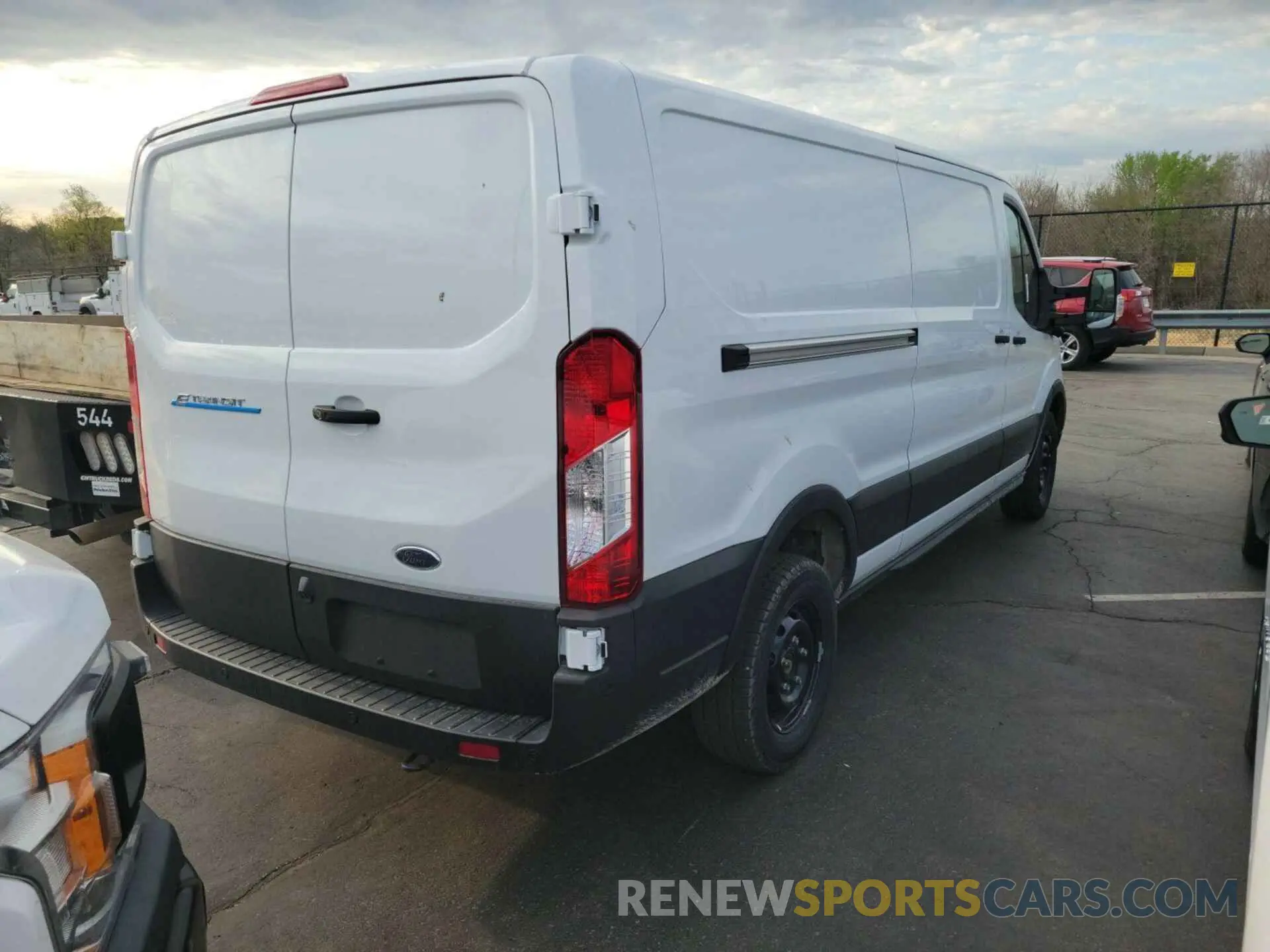 9 Photograph of a damaged car 1FTBW1YM6SKA13055 FORD E-TRANSIT-350 2025