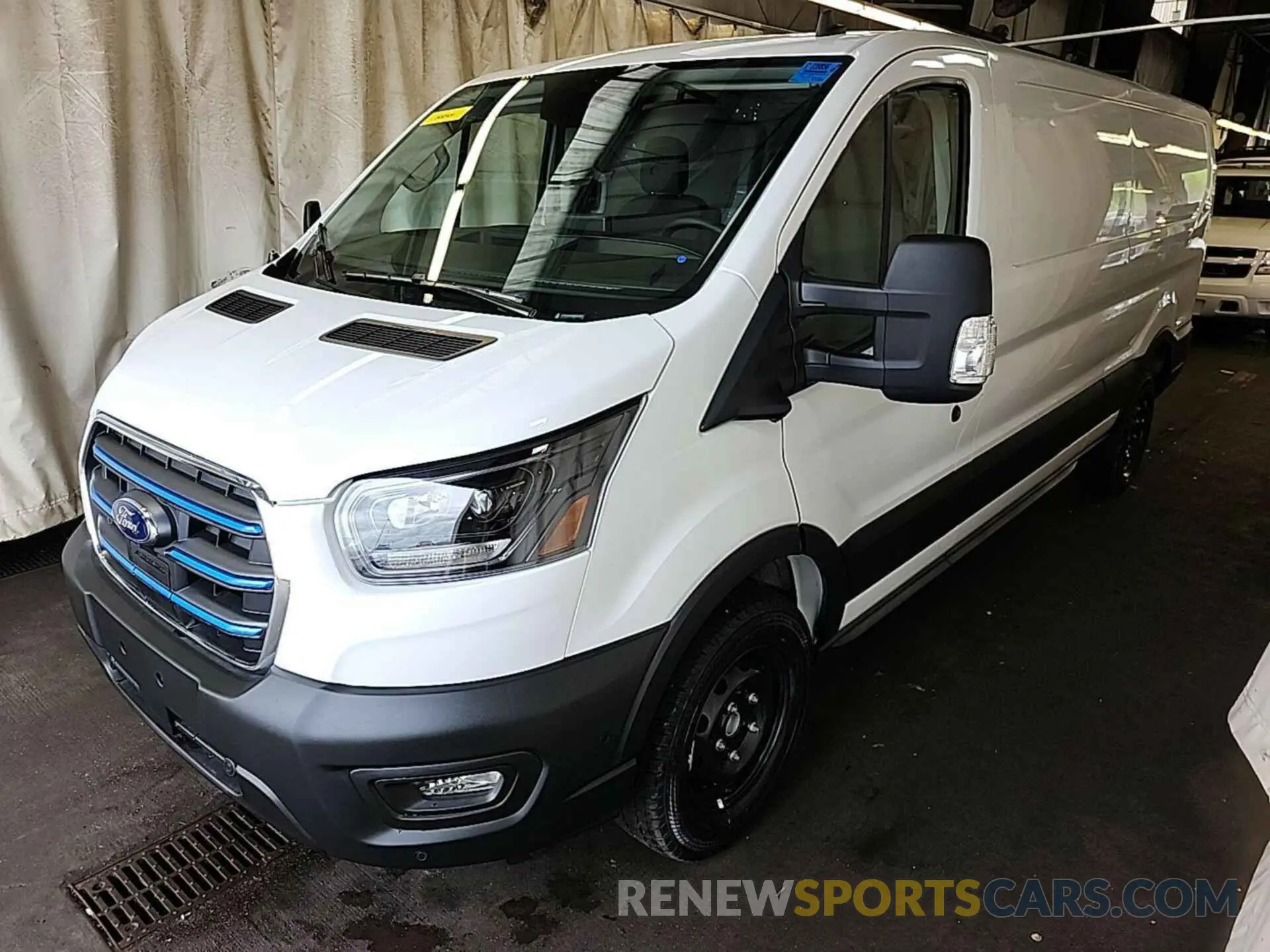 16 Photograph of a damaged car 1FTBW1YM7SKA12917 FORD E-TRANSIT-350 2025